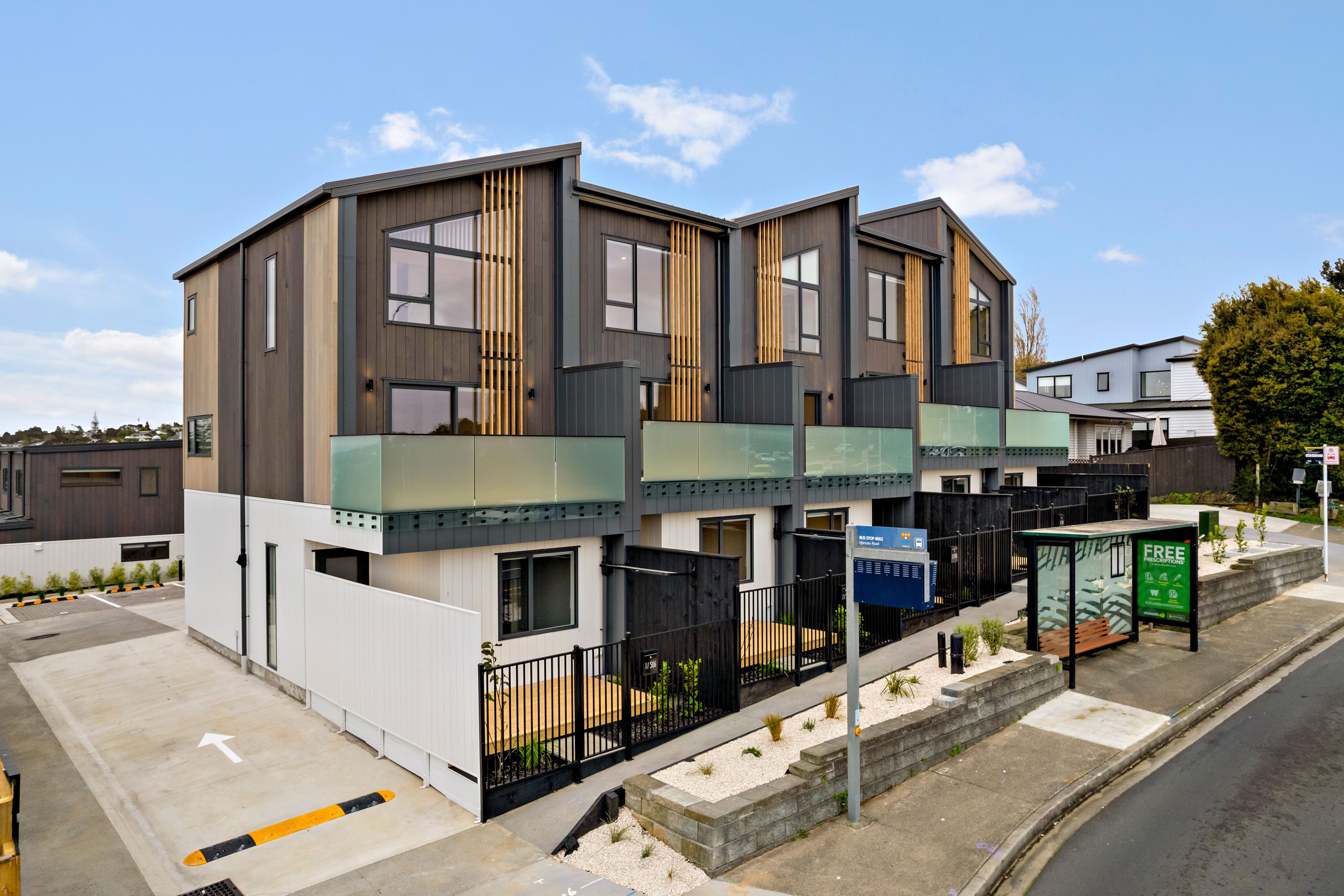 504 Glenfield.jpg