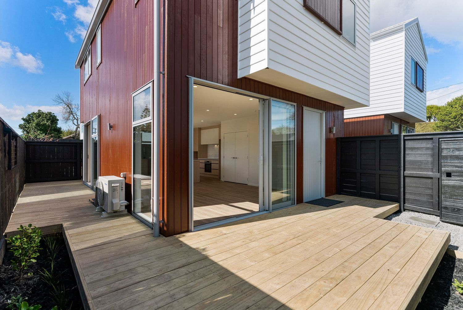 89-sailsbury-gallery-23.jpg