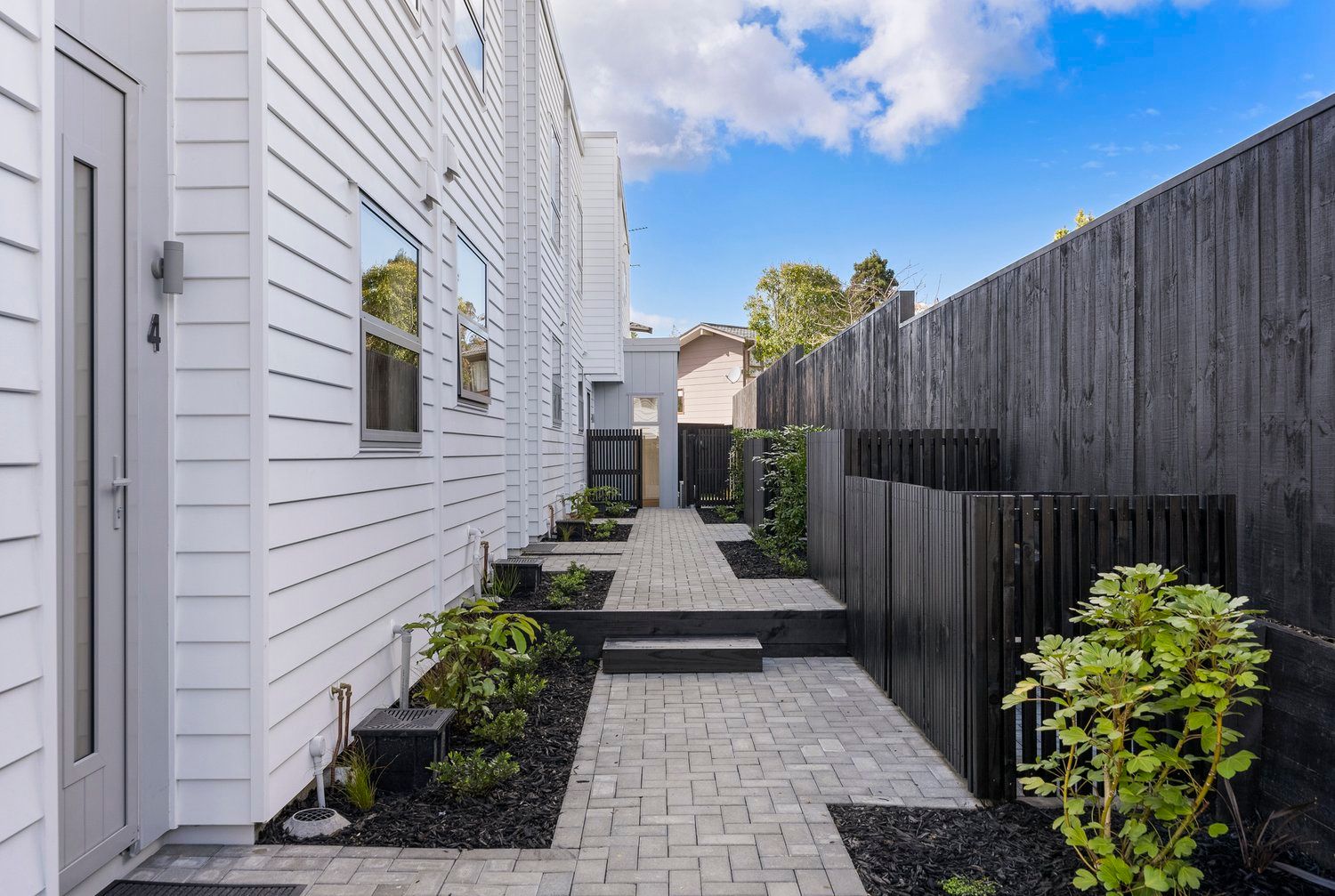 89-sailsbury-gallery-18.jpg