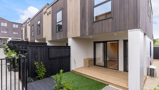 13347888_31-328-17_photo_print-scaled.jpg