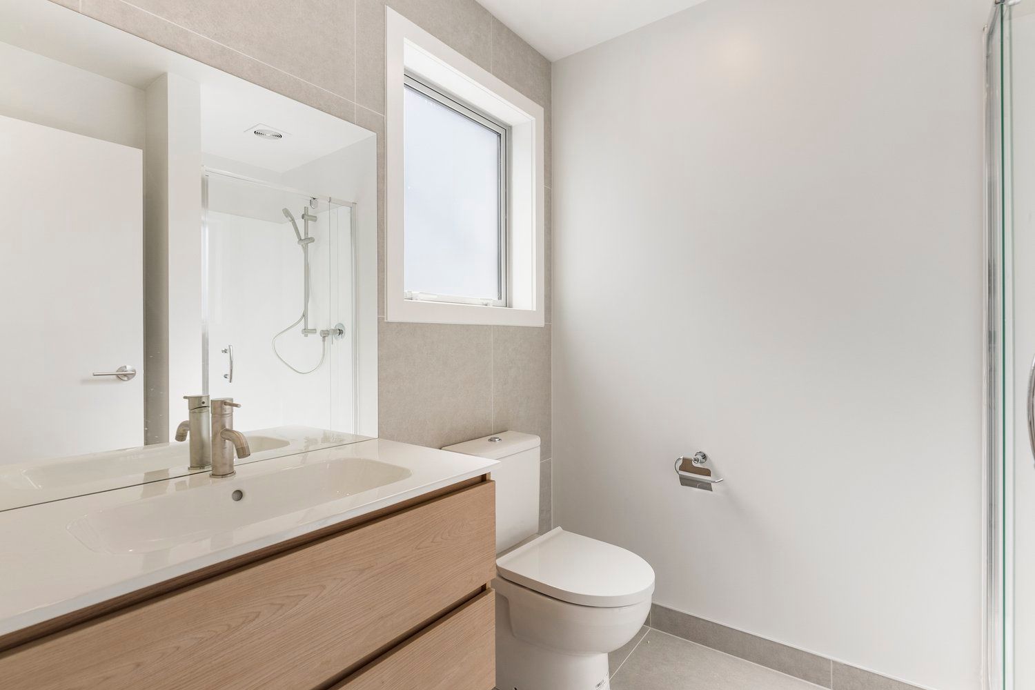 89-sailsbury-gallery-15.jpg
