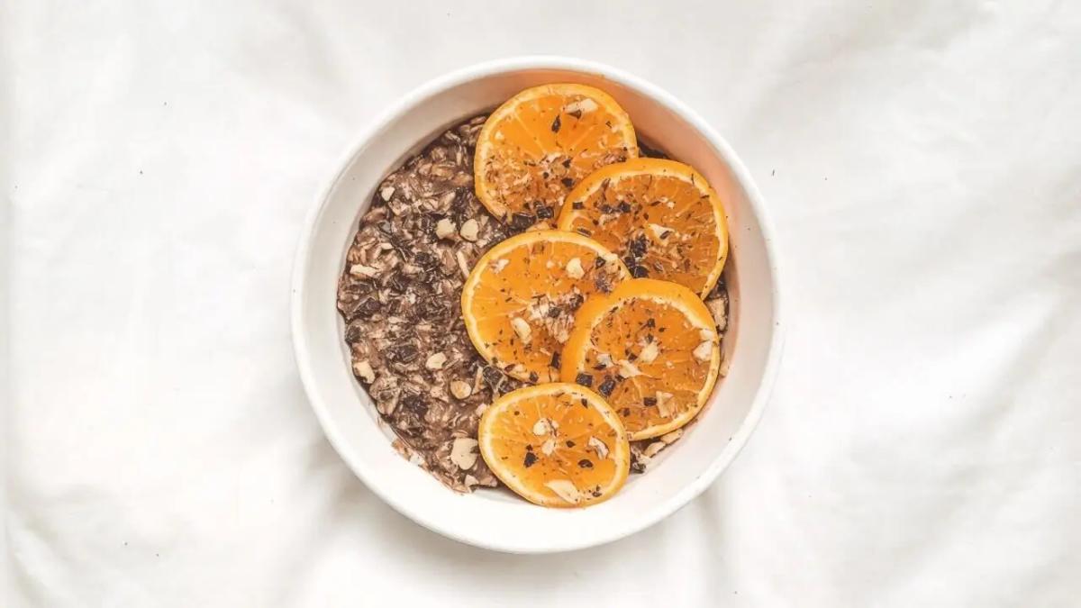 Dark chocolate orange overnight oats