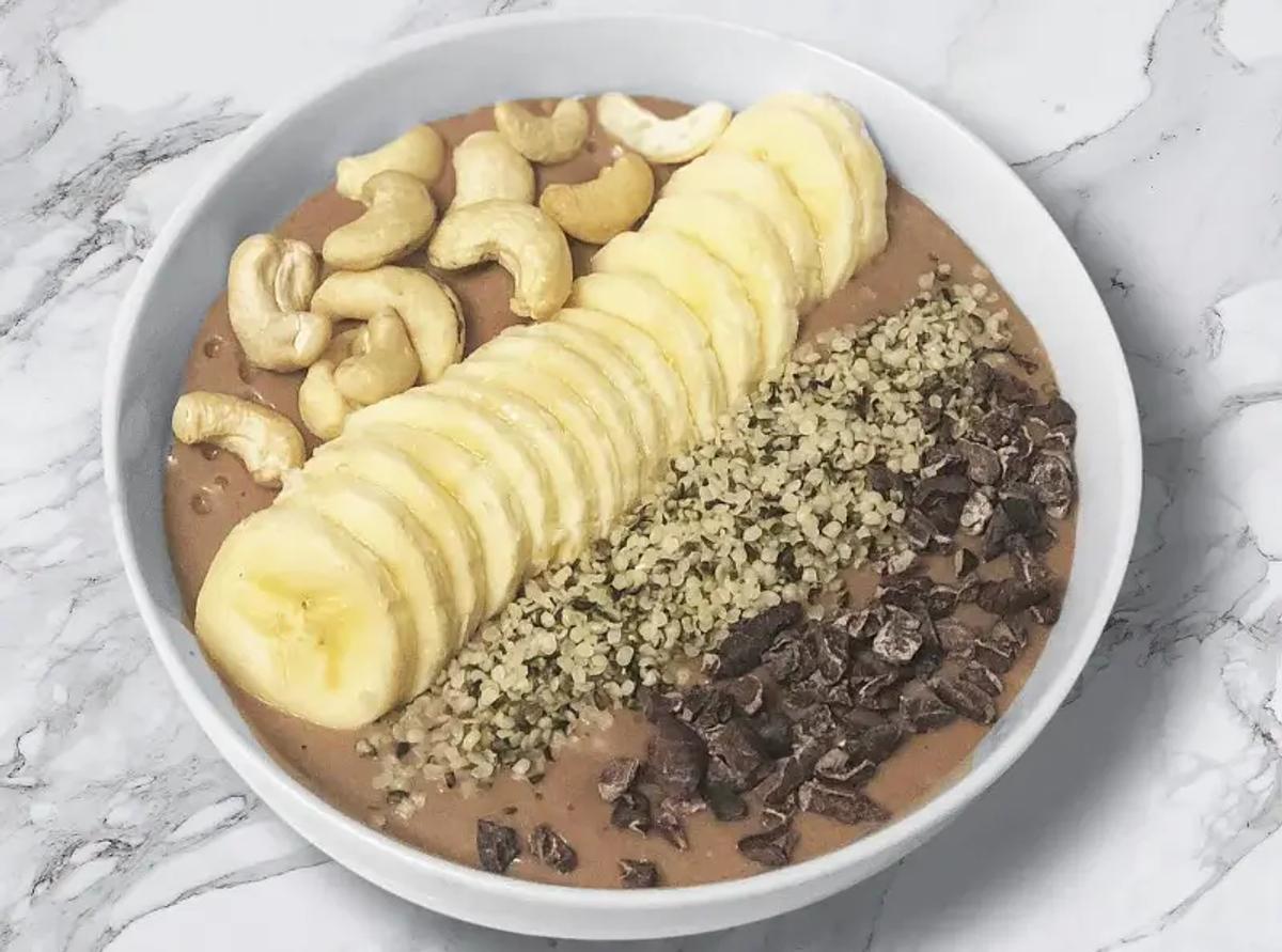 Chocolate almond smoothie bowl