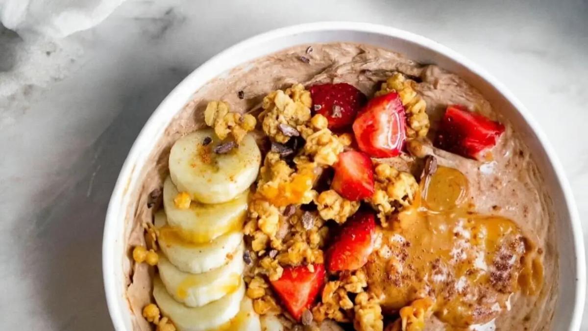 Chocolate PB Yogurt Bowl