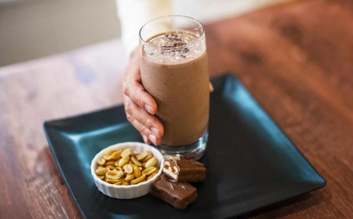 Chocolate Candy Bar Shake