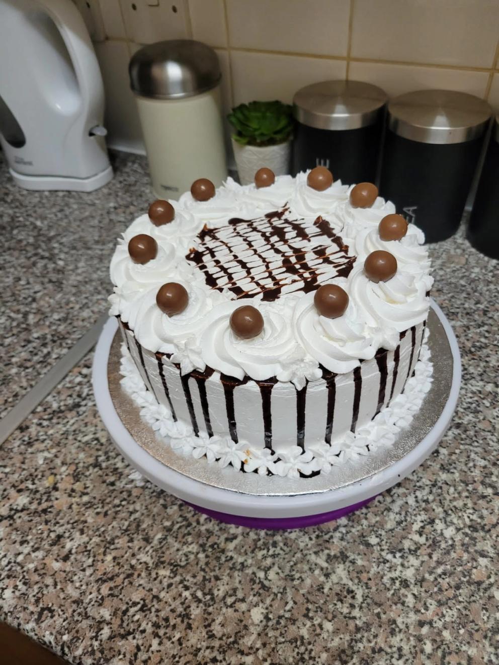 Cooking is one of the things I enjoy doing. I made this  cake for the birthday of a neighbour’s friend, and it  made me feel like I had produced something beautiful.  Eiman Abdalrahim