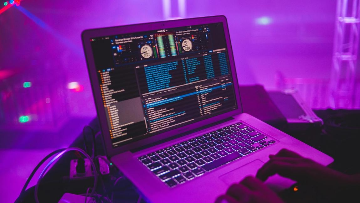 Best DJ Software for Beginners 2026: The Tools Worth Starting With