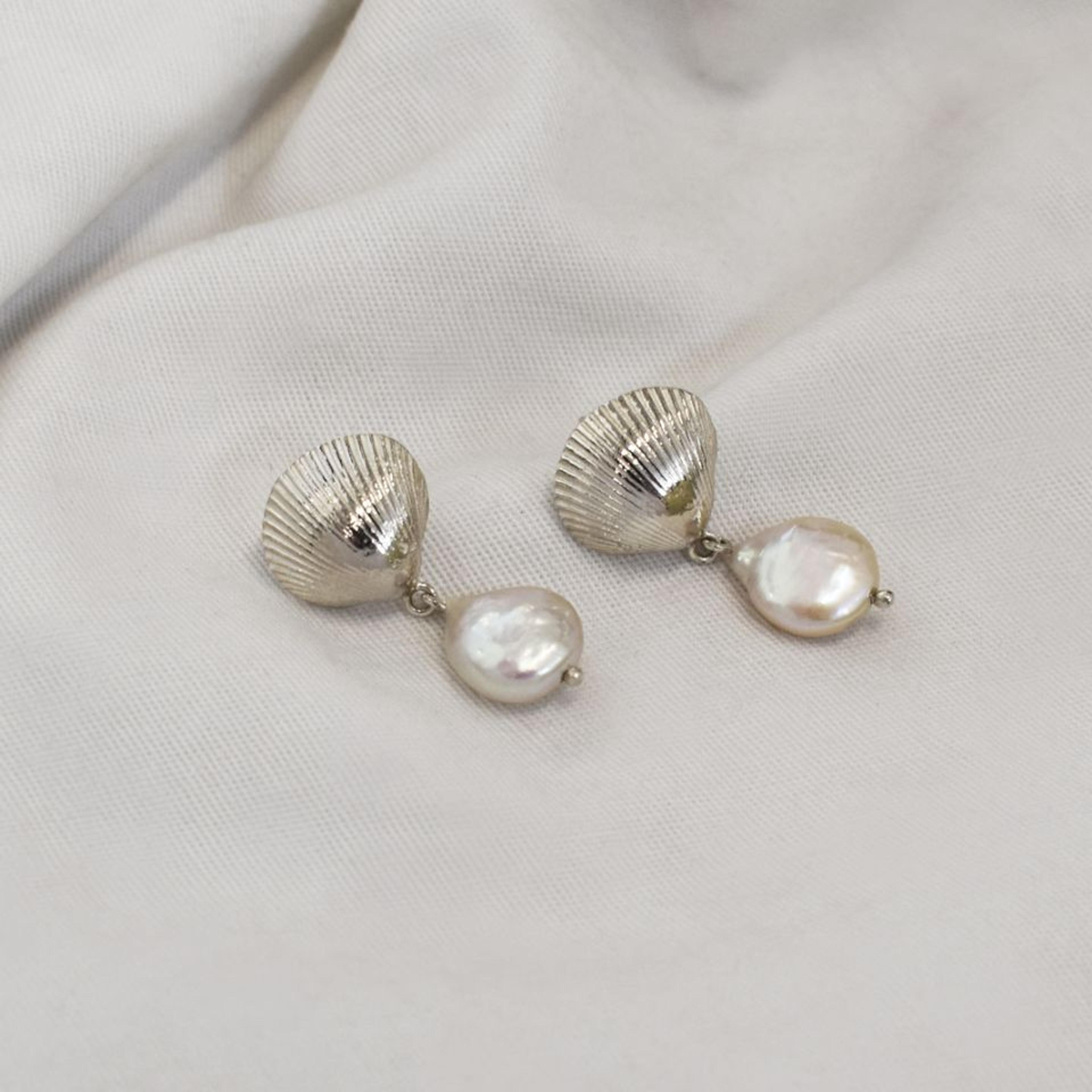 Kinkel Jewelry - Calico Pearl Studs