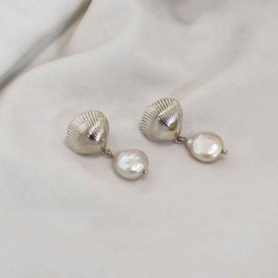 Kinkel Jewelry - Calico Pearl Studs