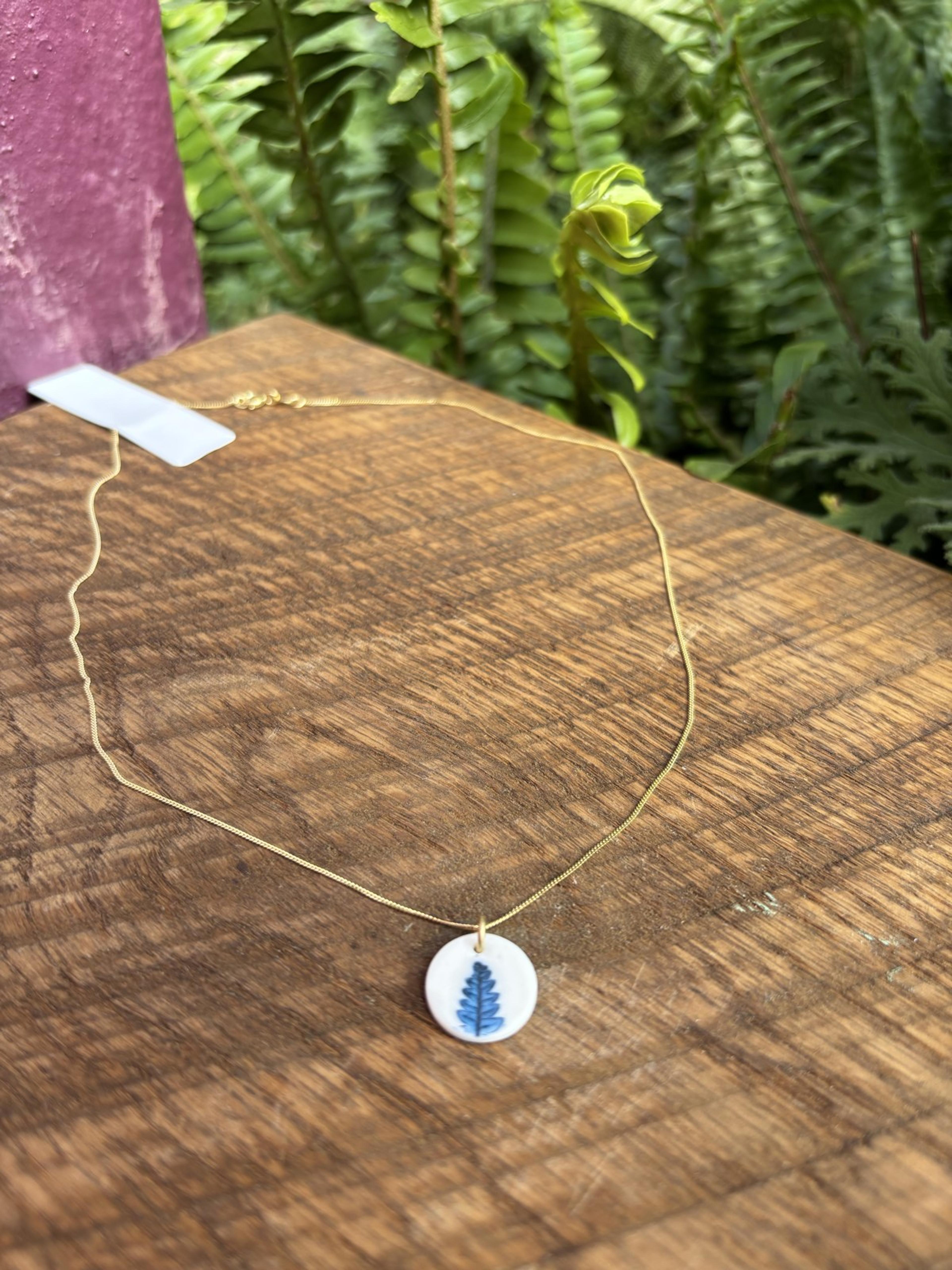 Single Fern Sprig Round Pendant Necklace
