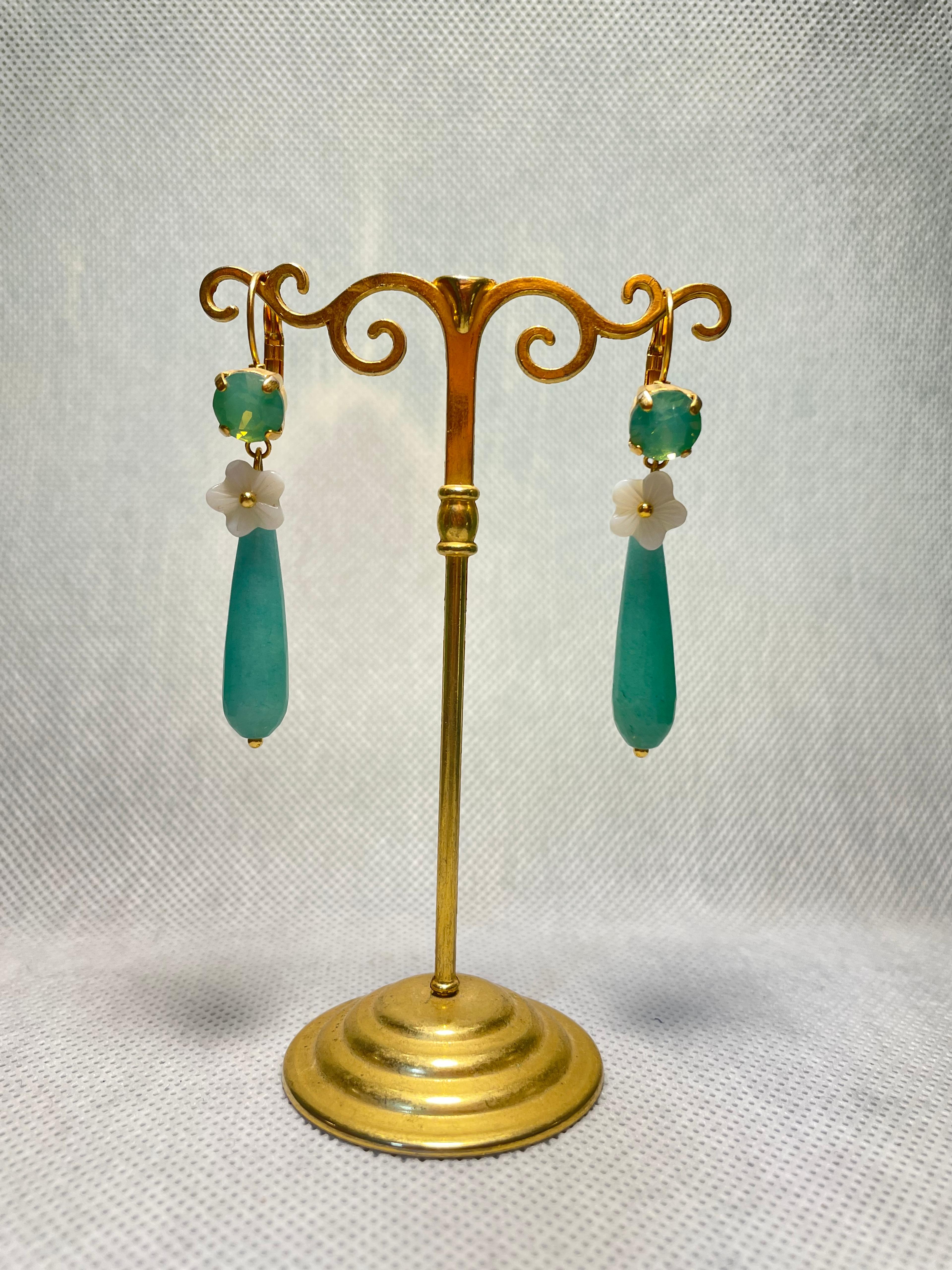 Bougainvillea Cafe Narcissus Earrings