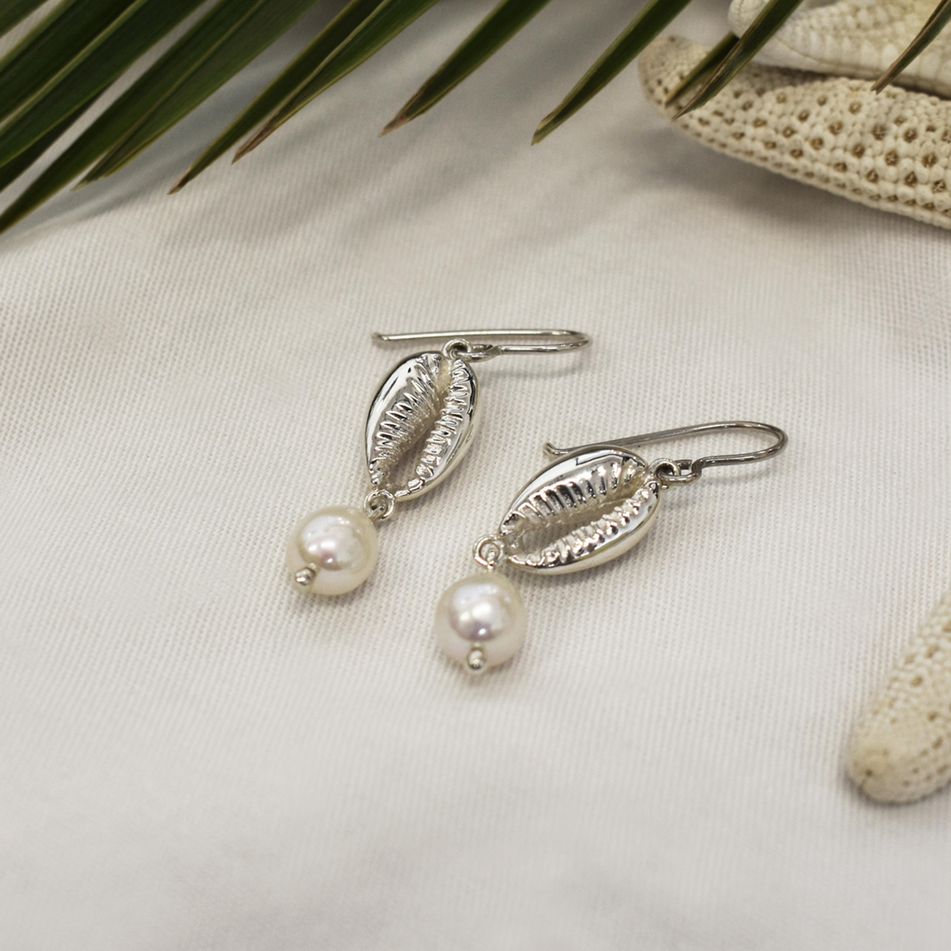 Cowrie Pearl Earrings