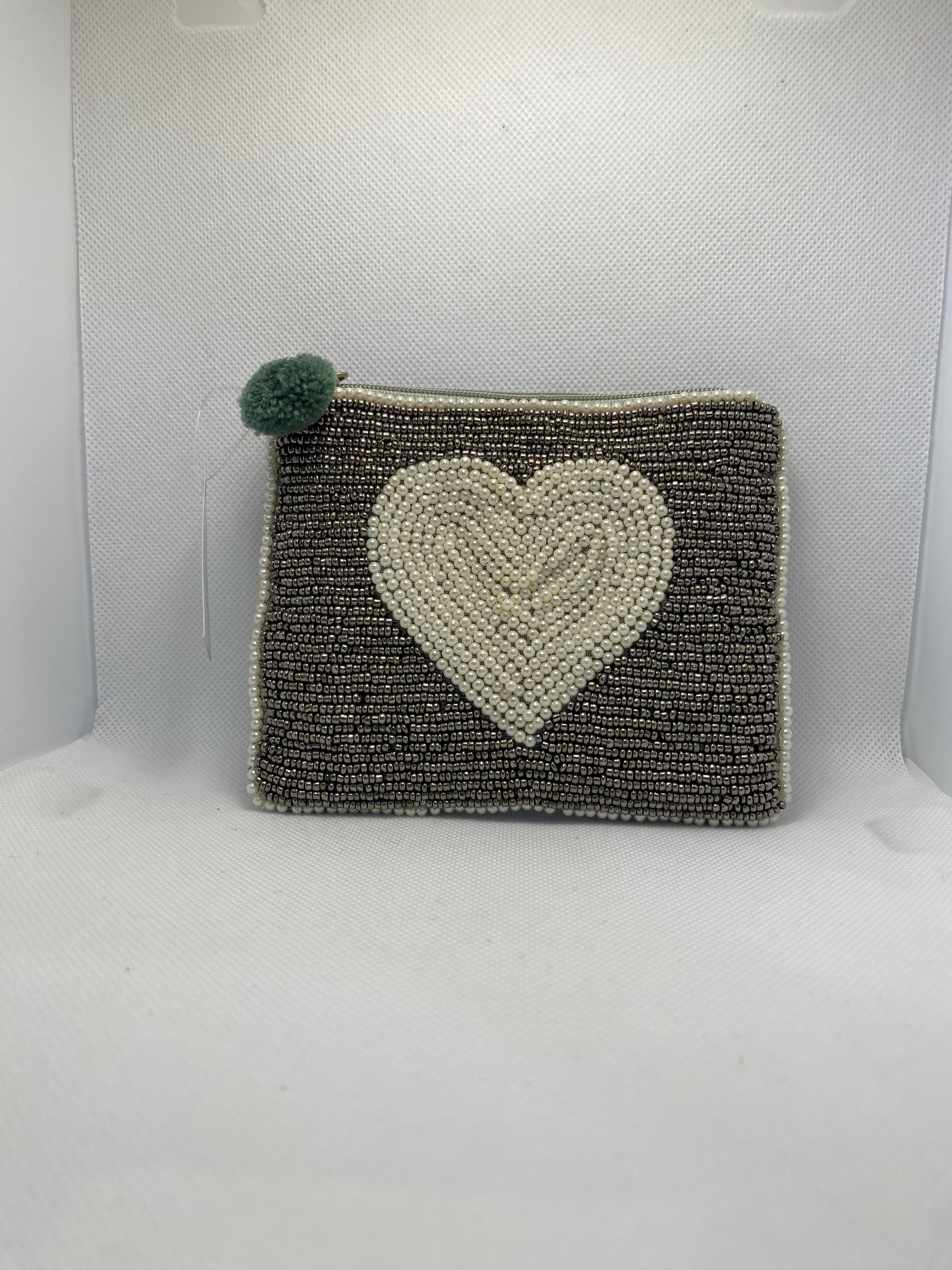 Kitch Kool Beaded Coin Purse — Heart White