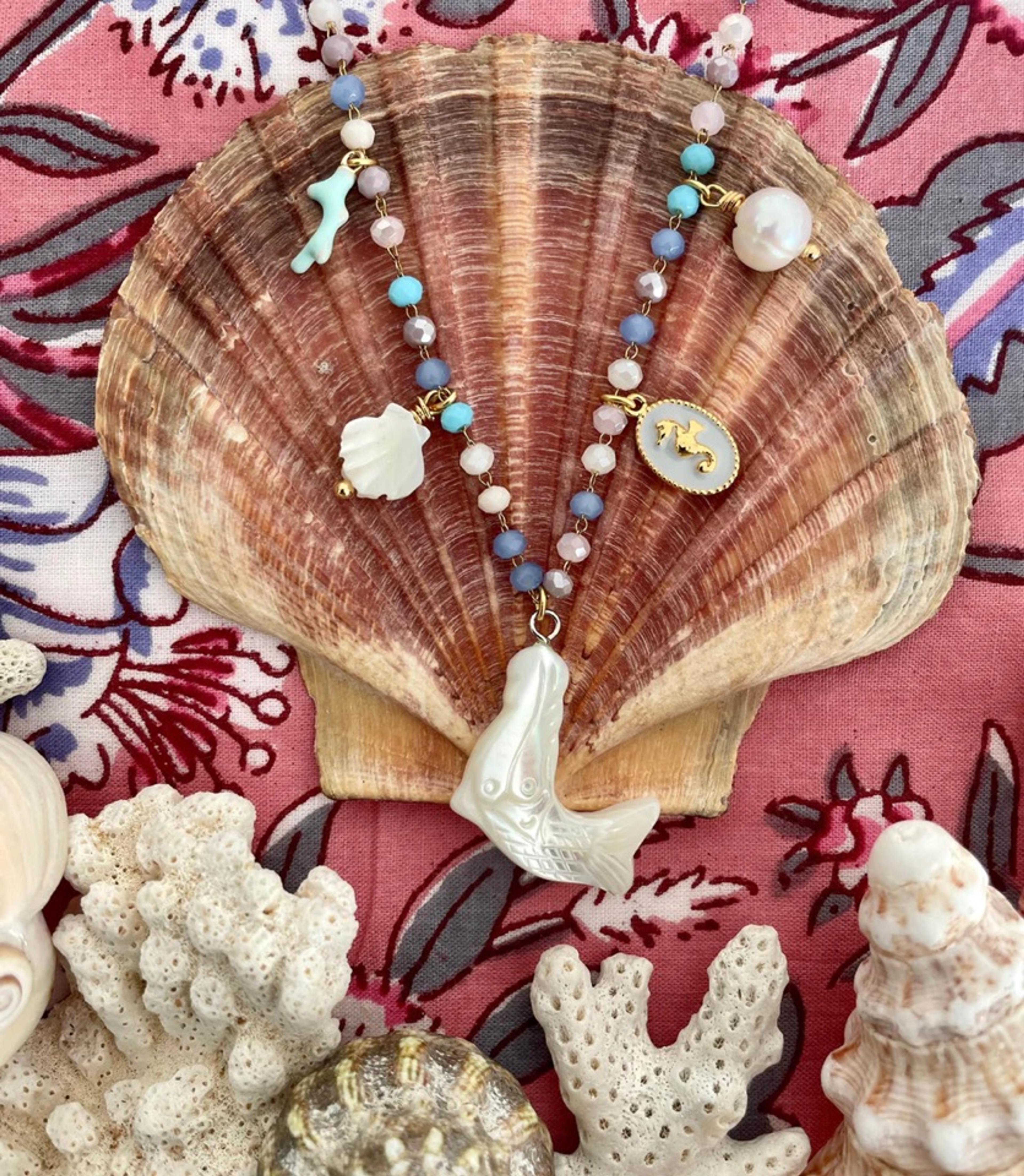 Bougainvillea Café - Ondina Necklace