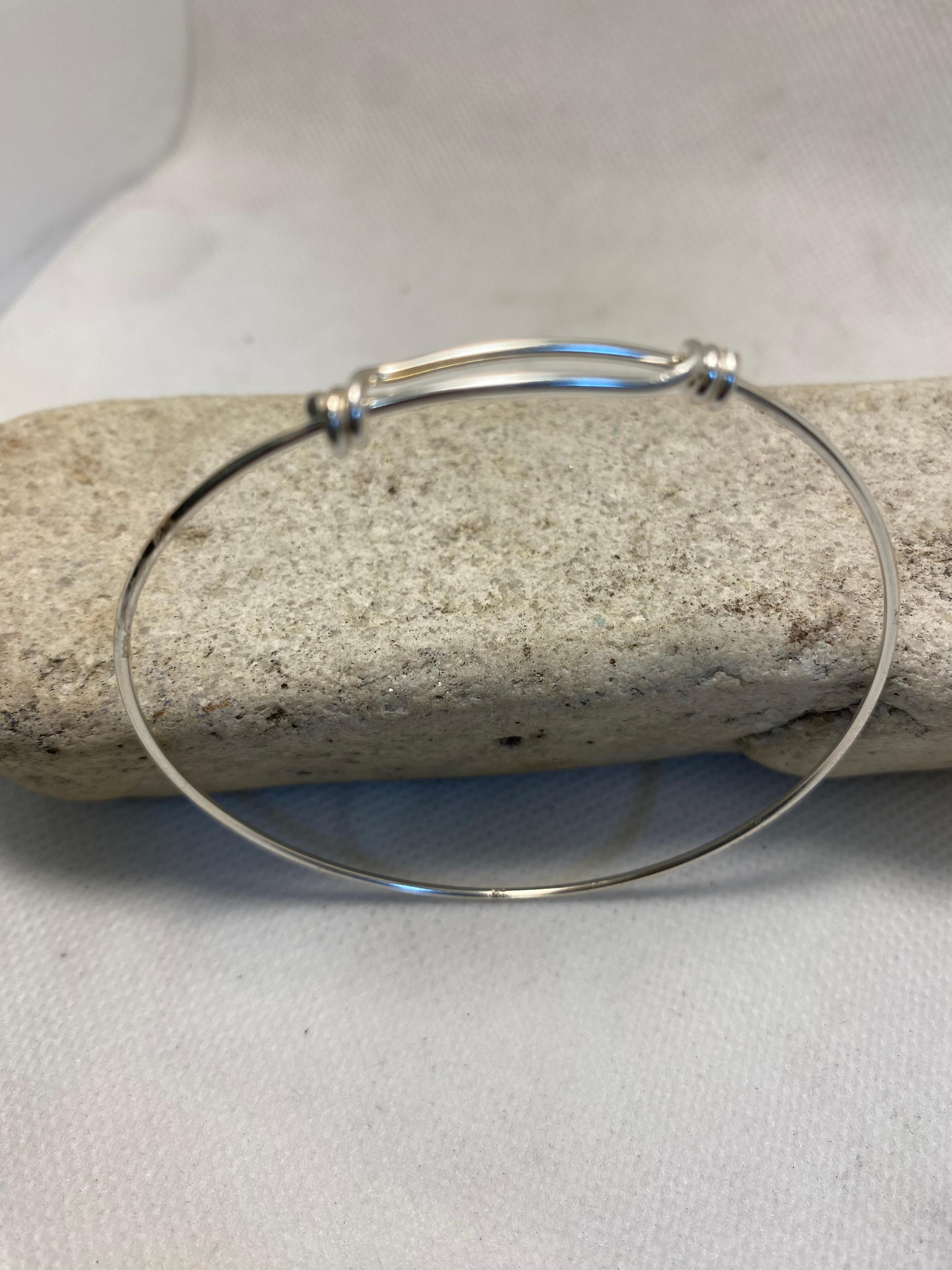 Delicate Silver Knot Bangle