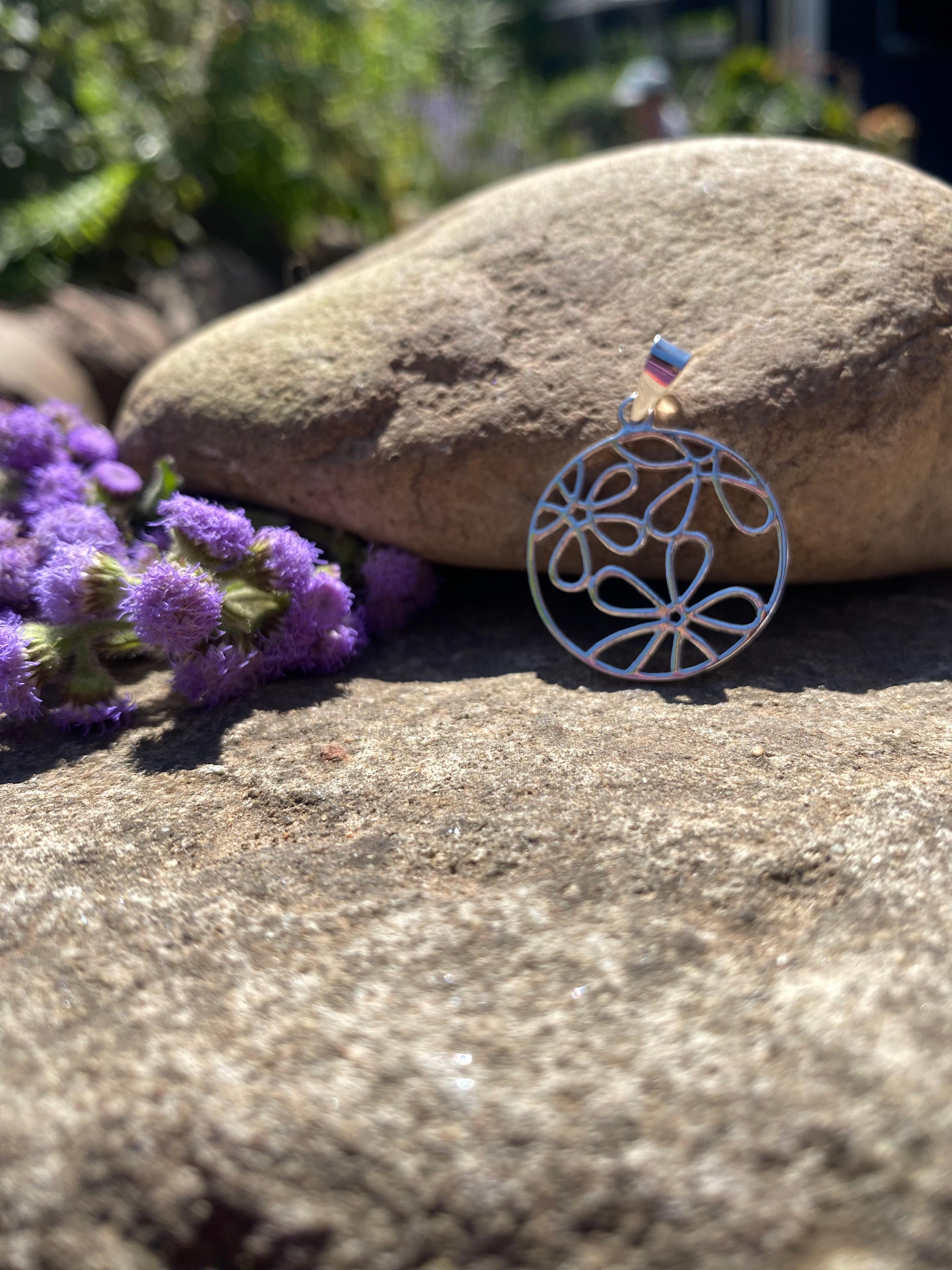 Cut-Out Daisy Flower Circle Pendant