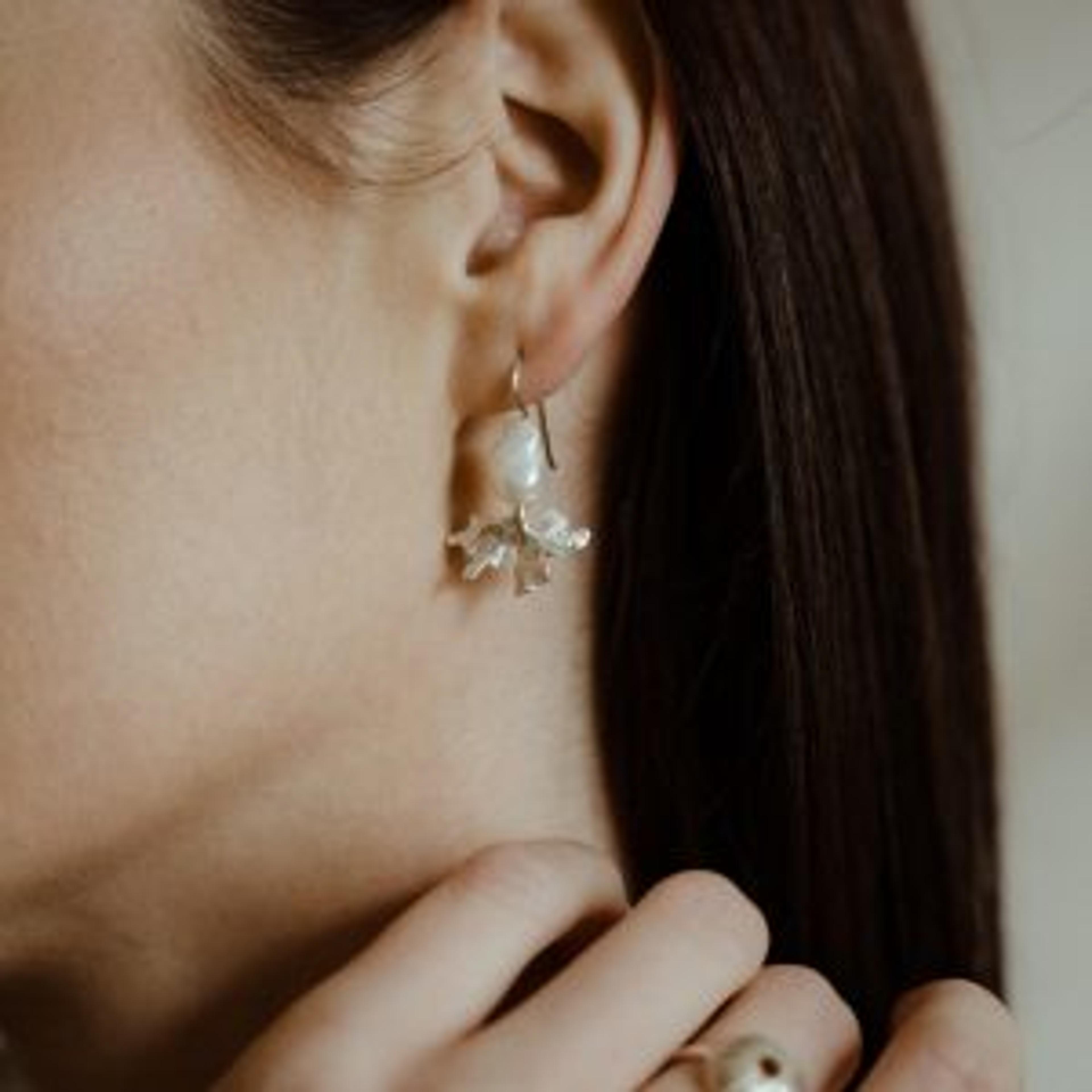 Kinkel Jewelry - Coral Pearl Earrings Kinkel