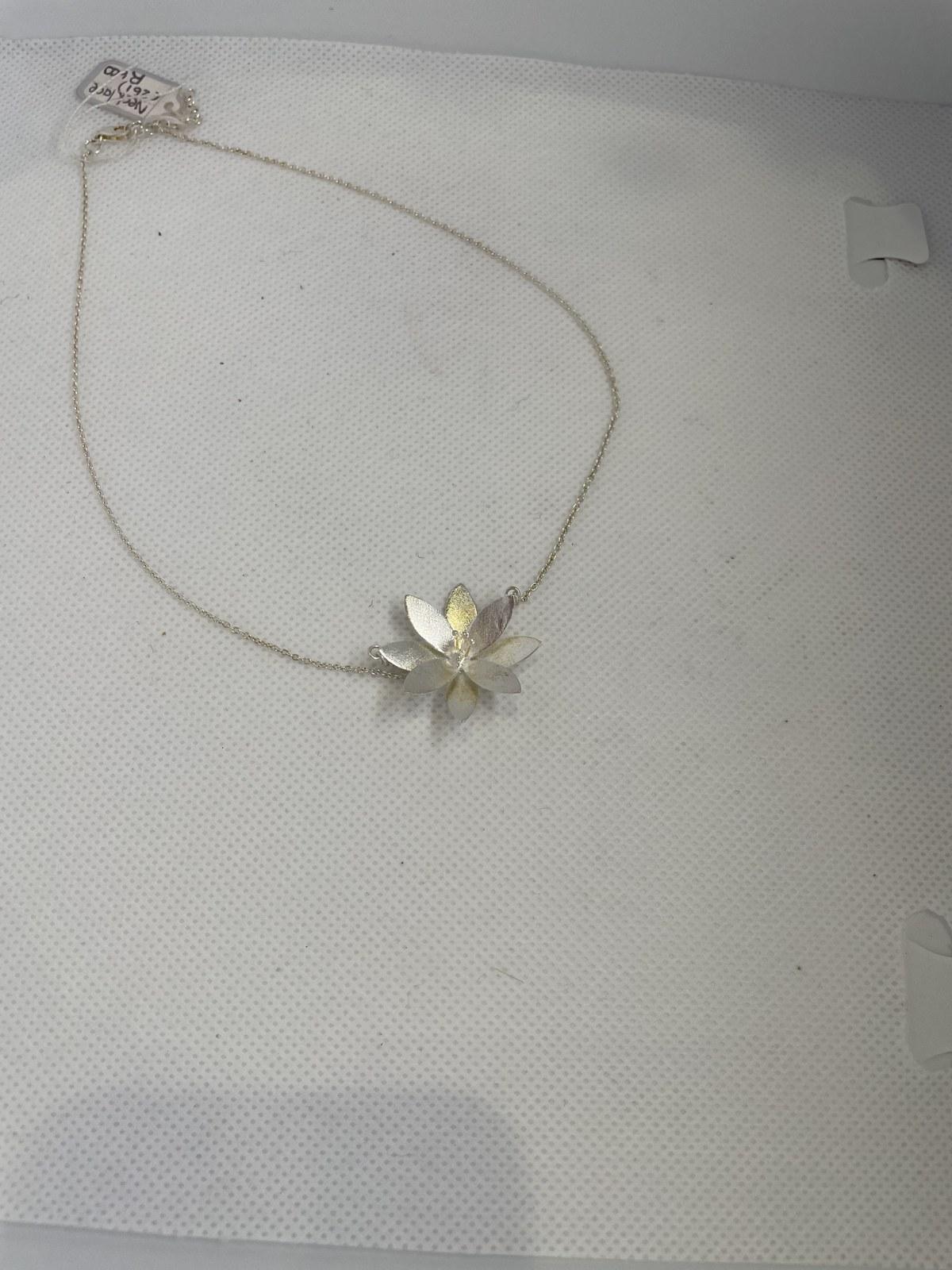 Silver Flower Pendant Necklace