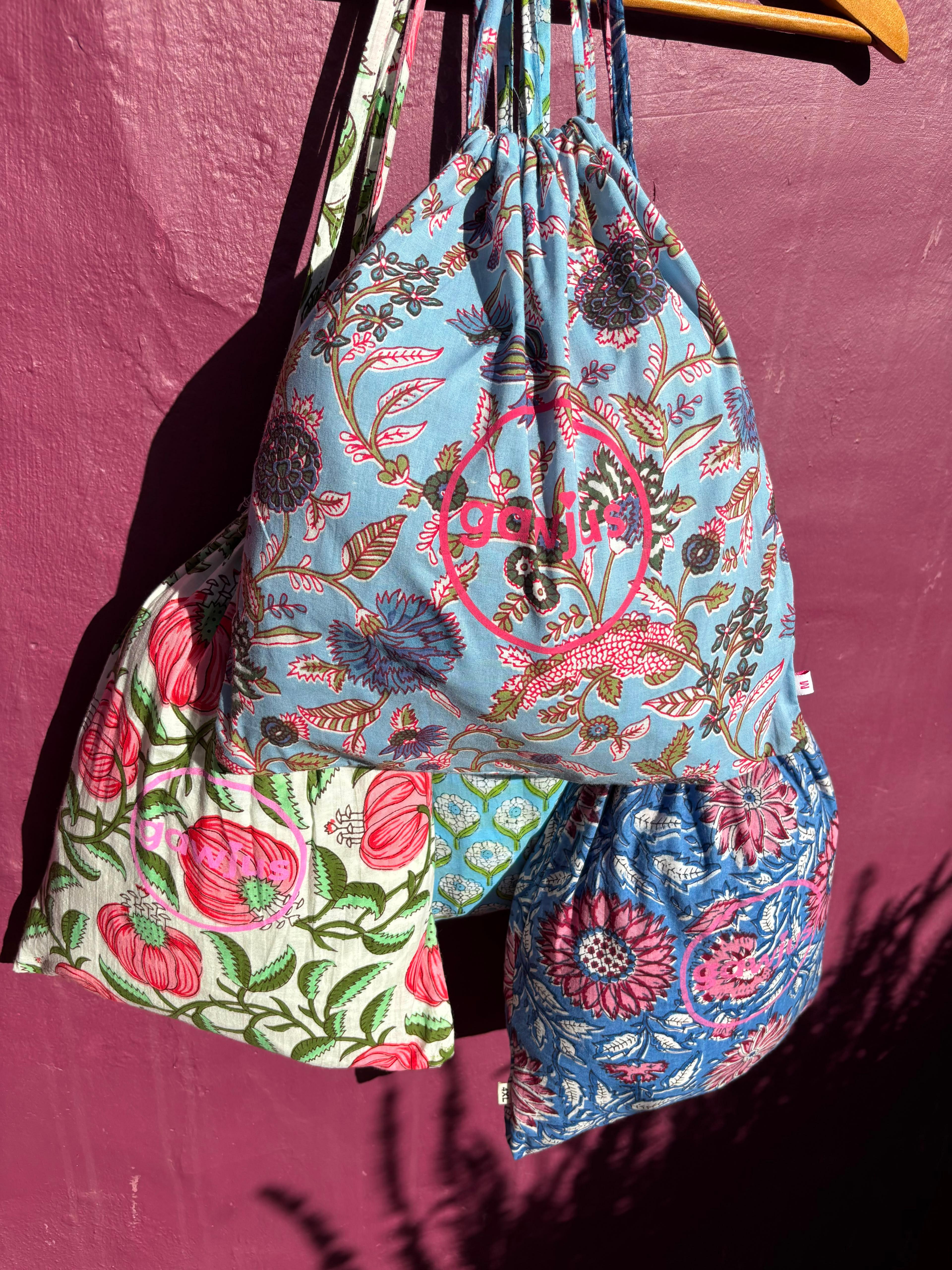 Frenchie - Pink Paisley