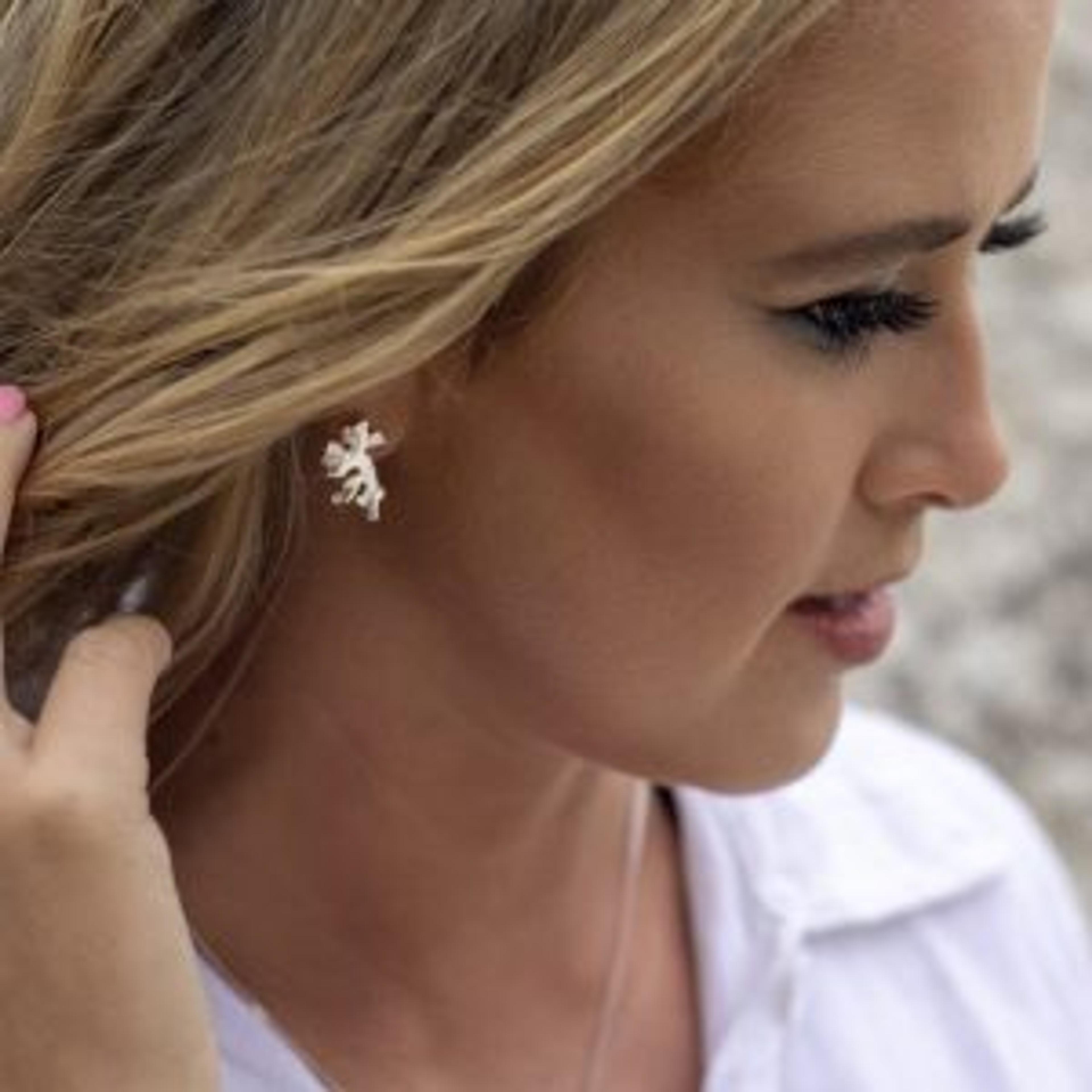 Kinkel Jewelry - Coral Studs Kinkel