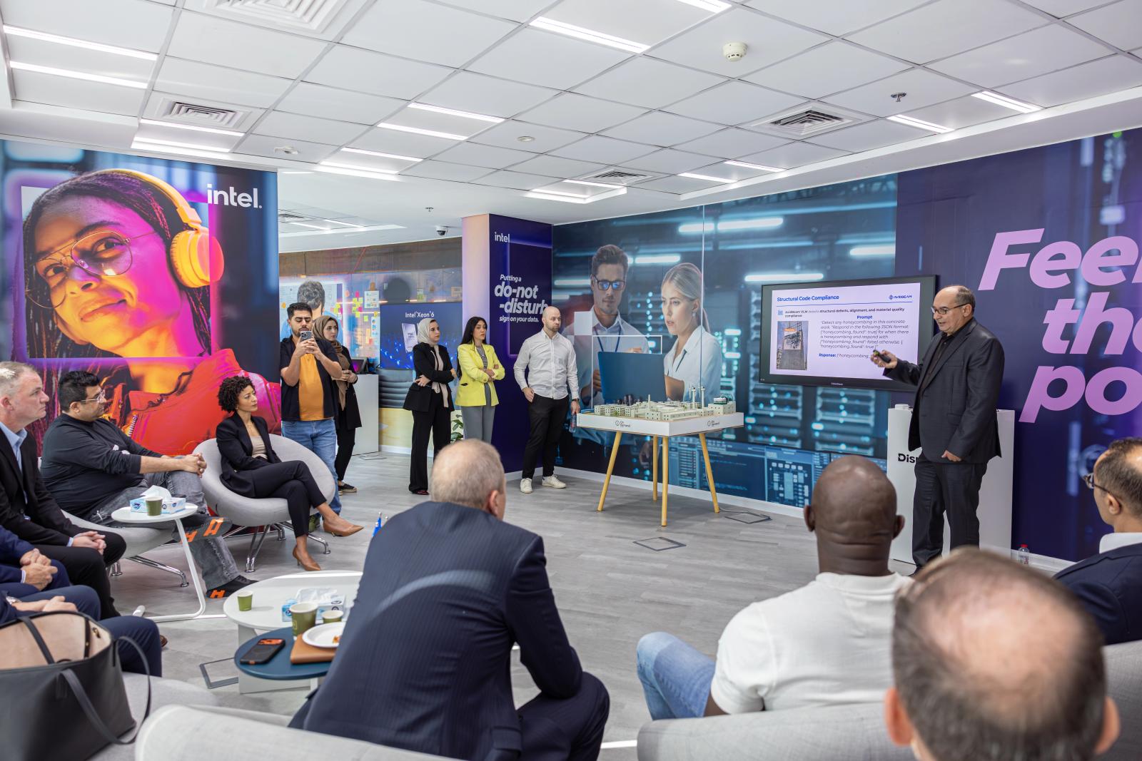 AvidBeam Participates in Intel Innovation Center Tour and Executive Roundtable in Dubai