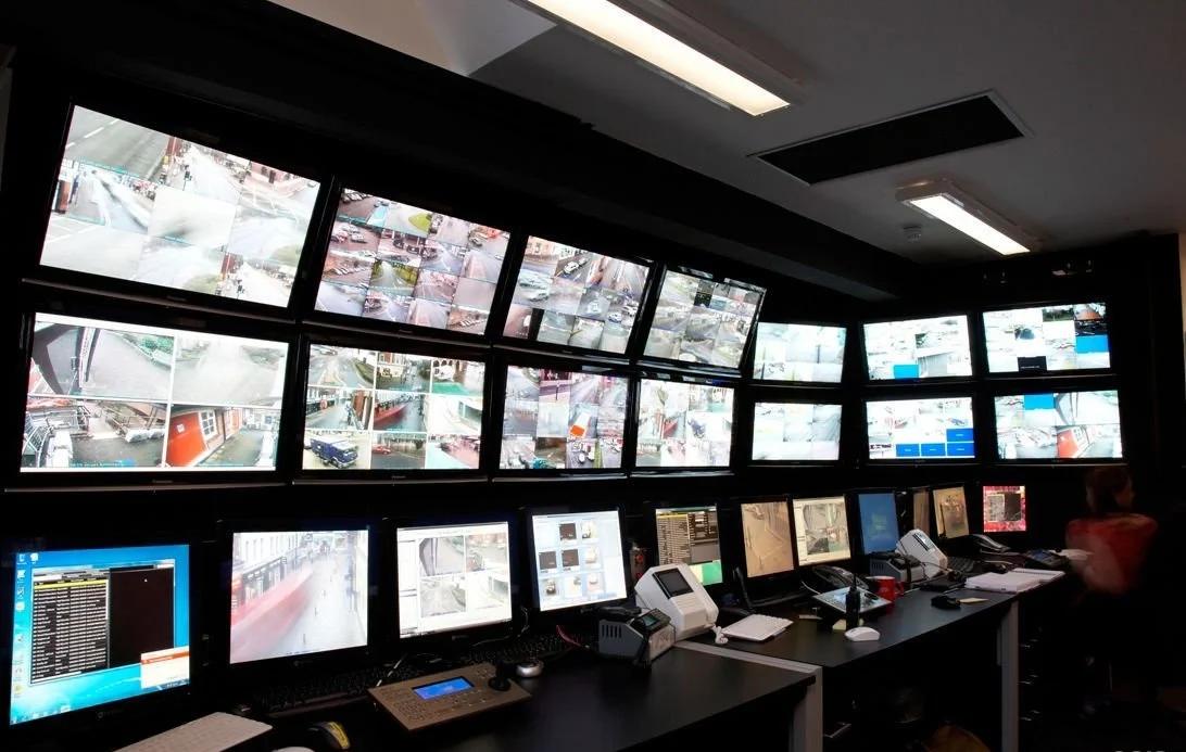 Comparing LPR Camera and Server-based Video Analytics Solutions