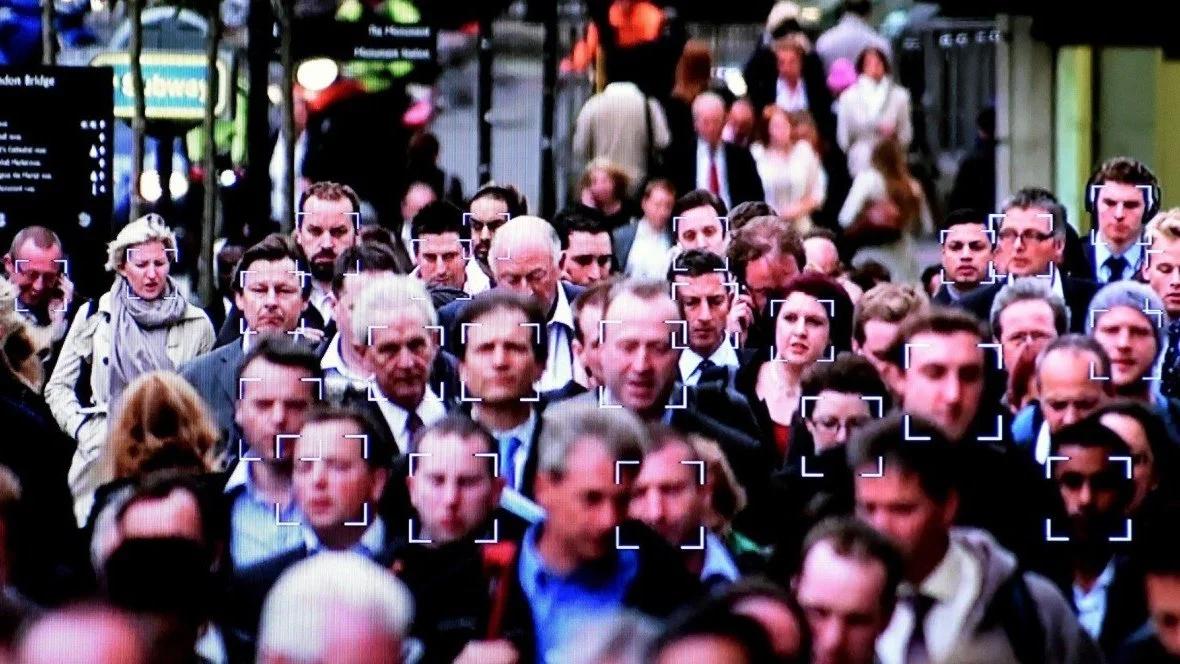 Crowd Detection Technology Ensuring Safety in Public Spaces