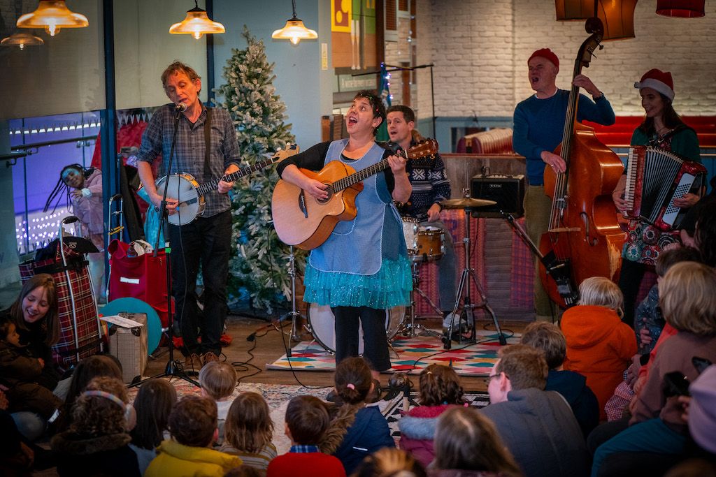 Mrs H and the Sing-along Band