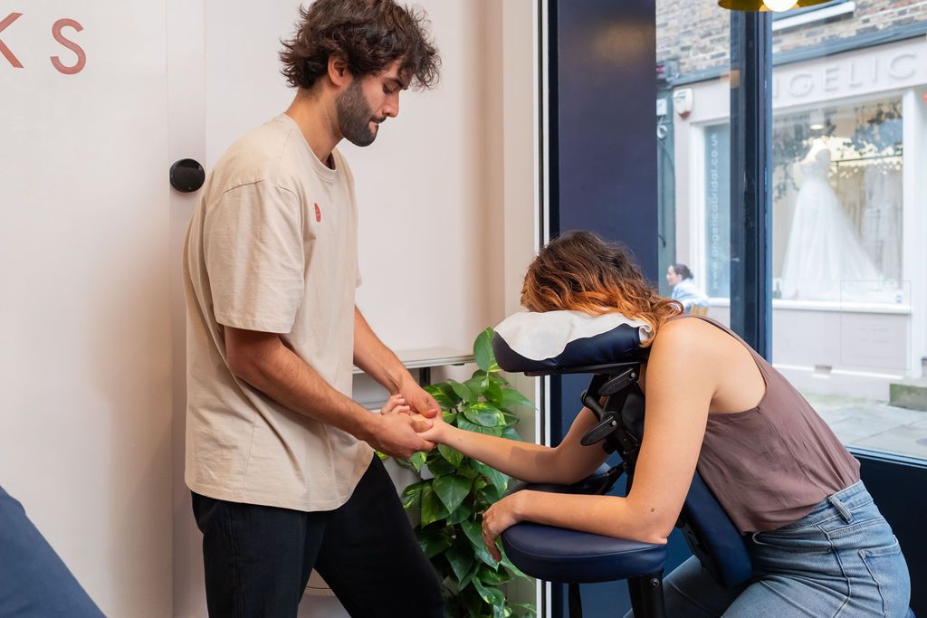Purchase package of five seated massages at BACKWORKS at discounted price