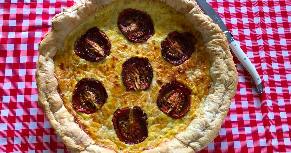 Tomato, Ricotta and Thyme Tart