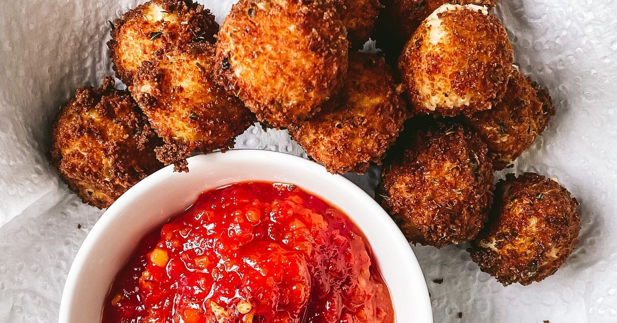Crumbed Mozzarella Balls