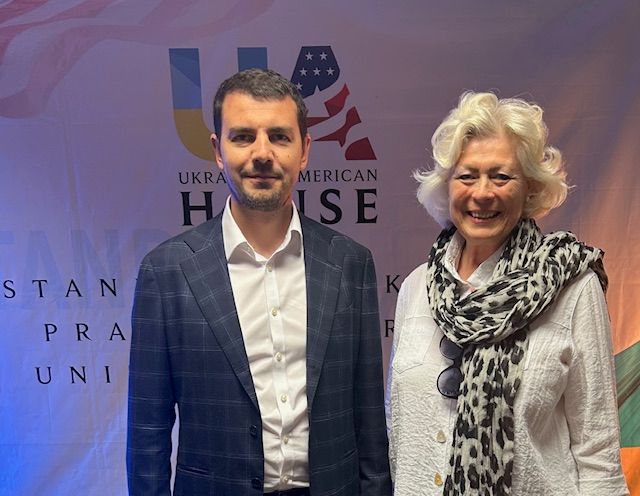 Dmytro Kushneruk, Consul General of Ukraine in San Francisco, and Susanne Stirling
