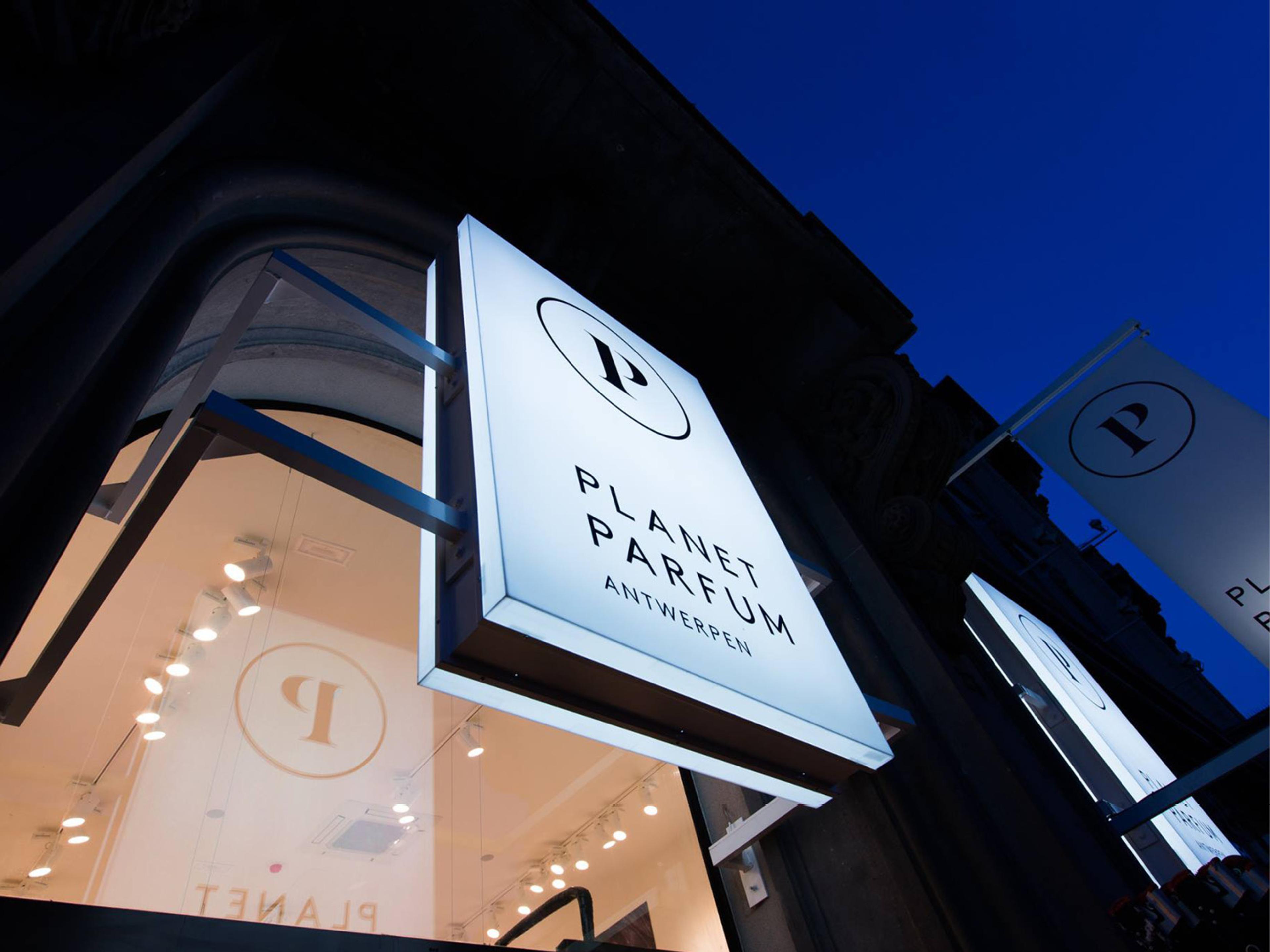 Planet Parfum: case image.