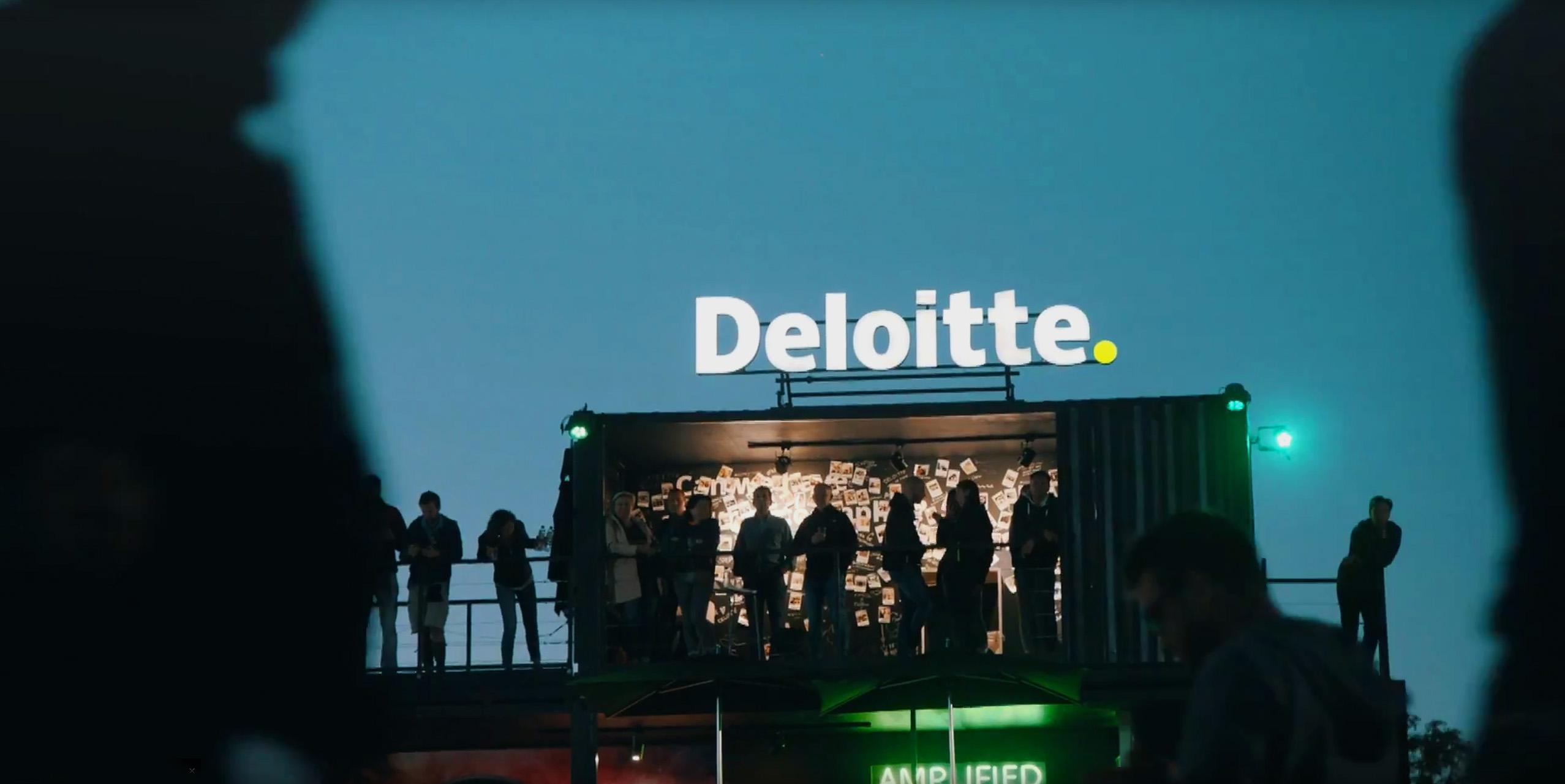 Deloitte: case image.