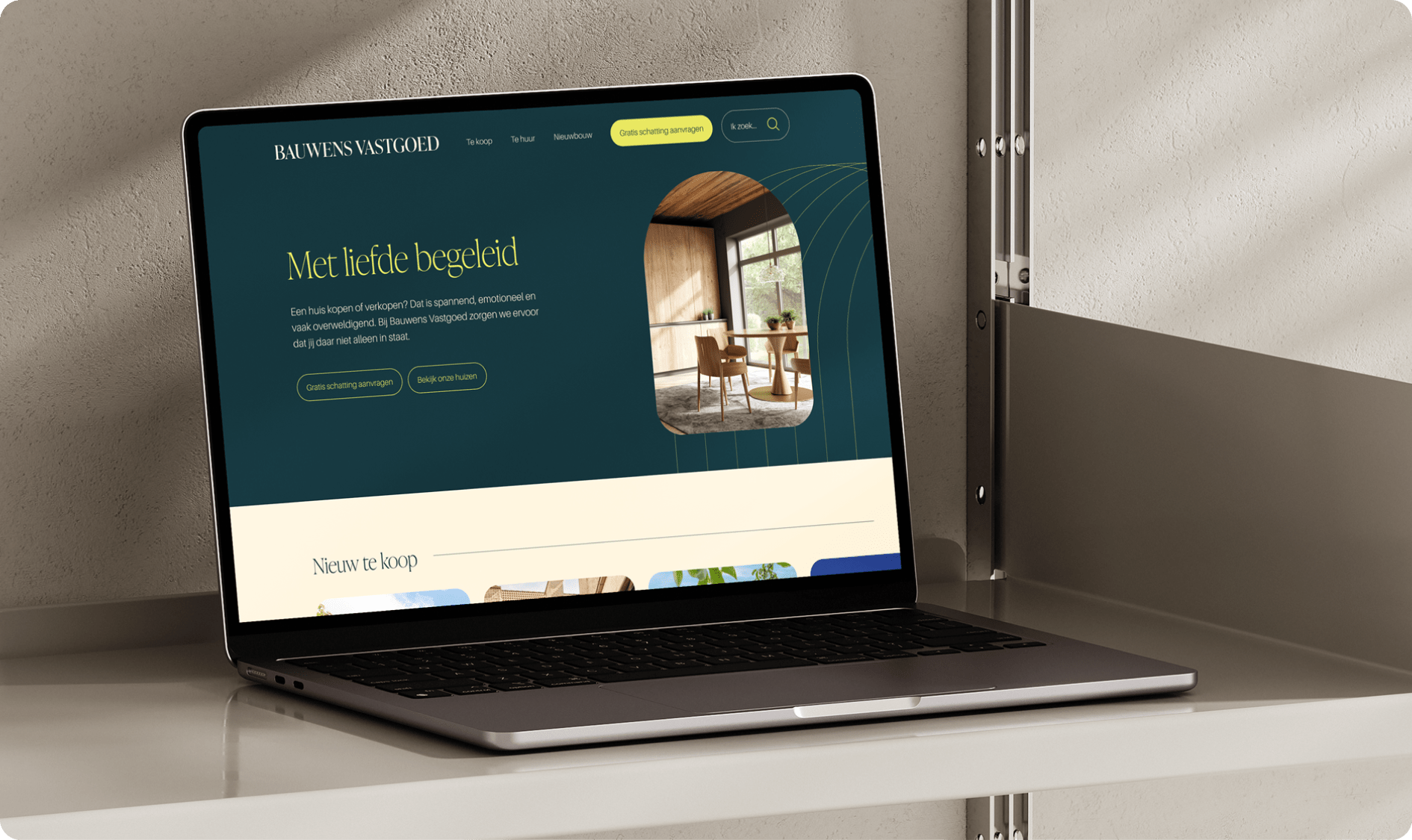 Bauwens Vastgoed: imagery and design