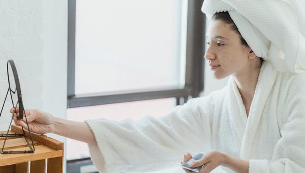 Moms Who Are Tired of Being Told to Take a Bath