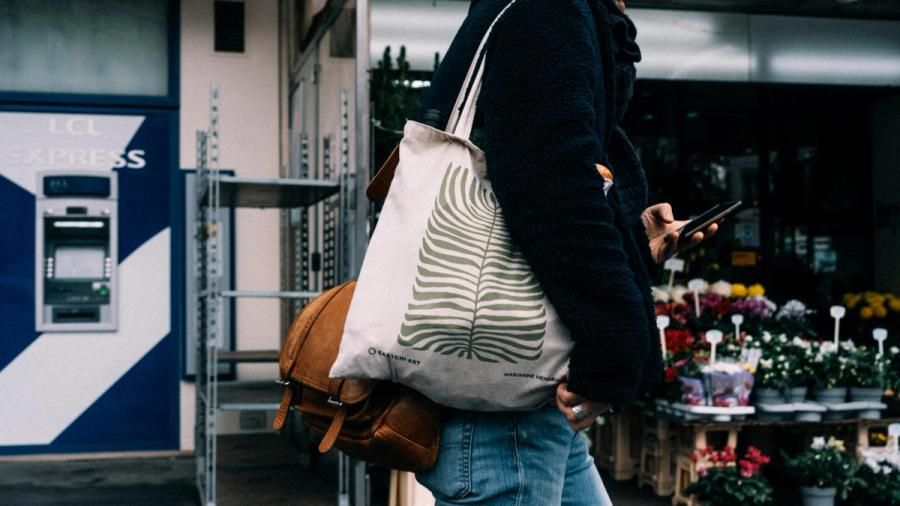 Everyone's Suddenly Carrying an "Analogue Bag"