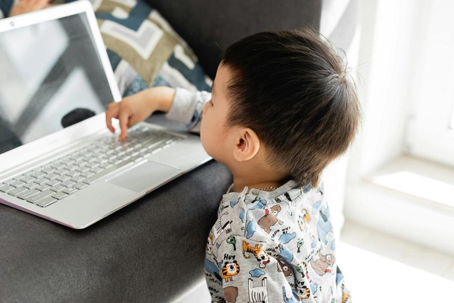 Every Platform Your Kid Wants to Join Has a Minimum Age