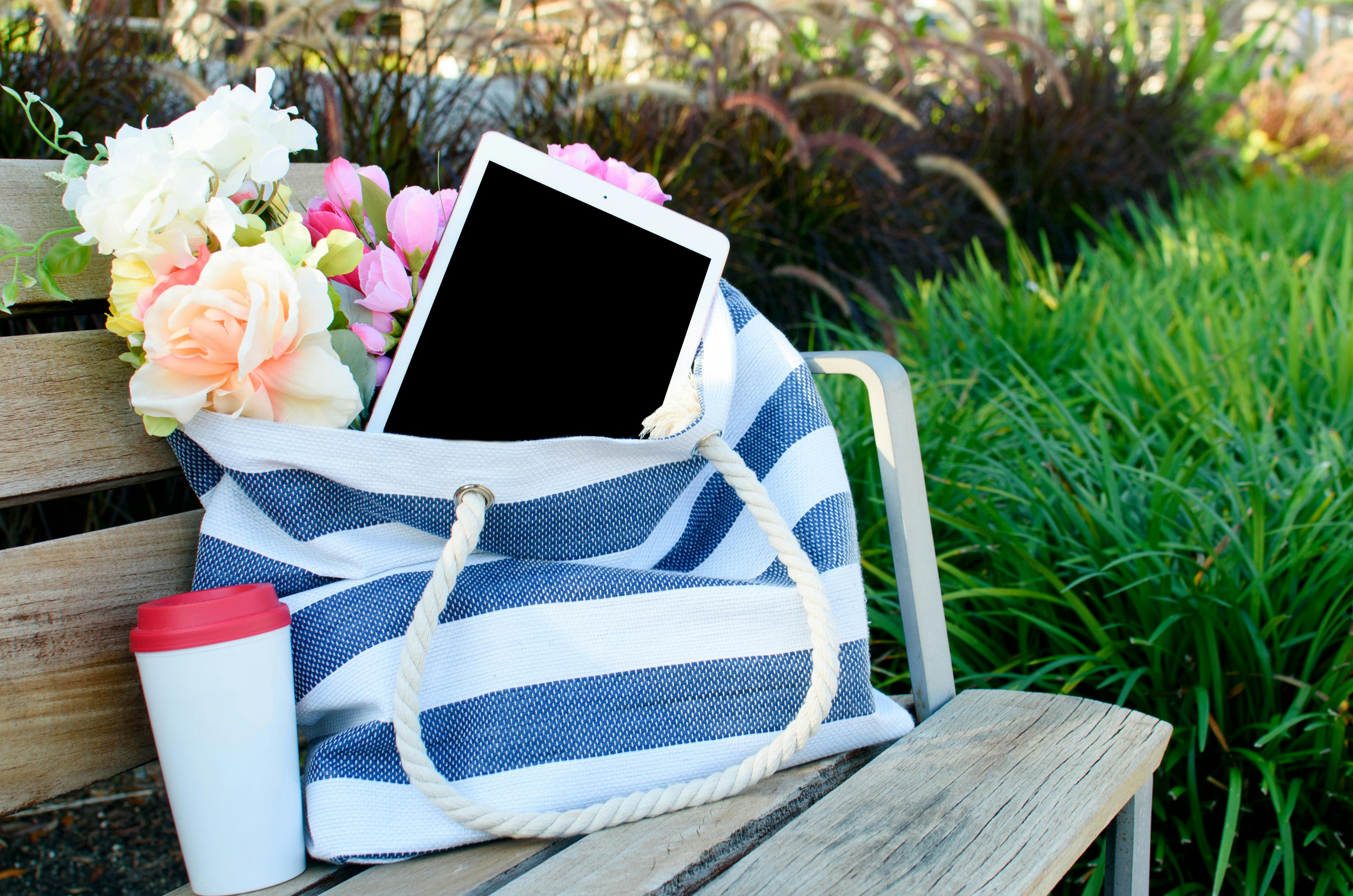 Everyone's Suddenly Carrying an "Analogue Bag"