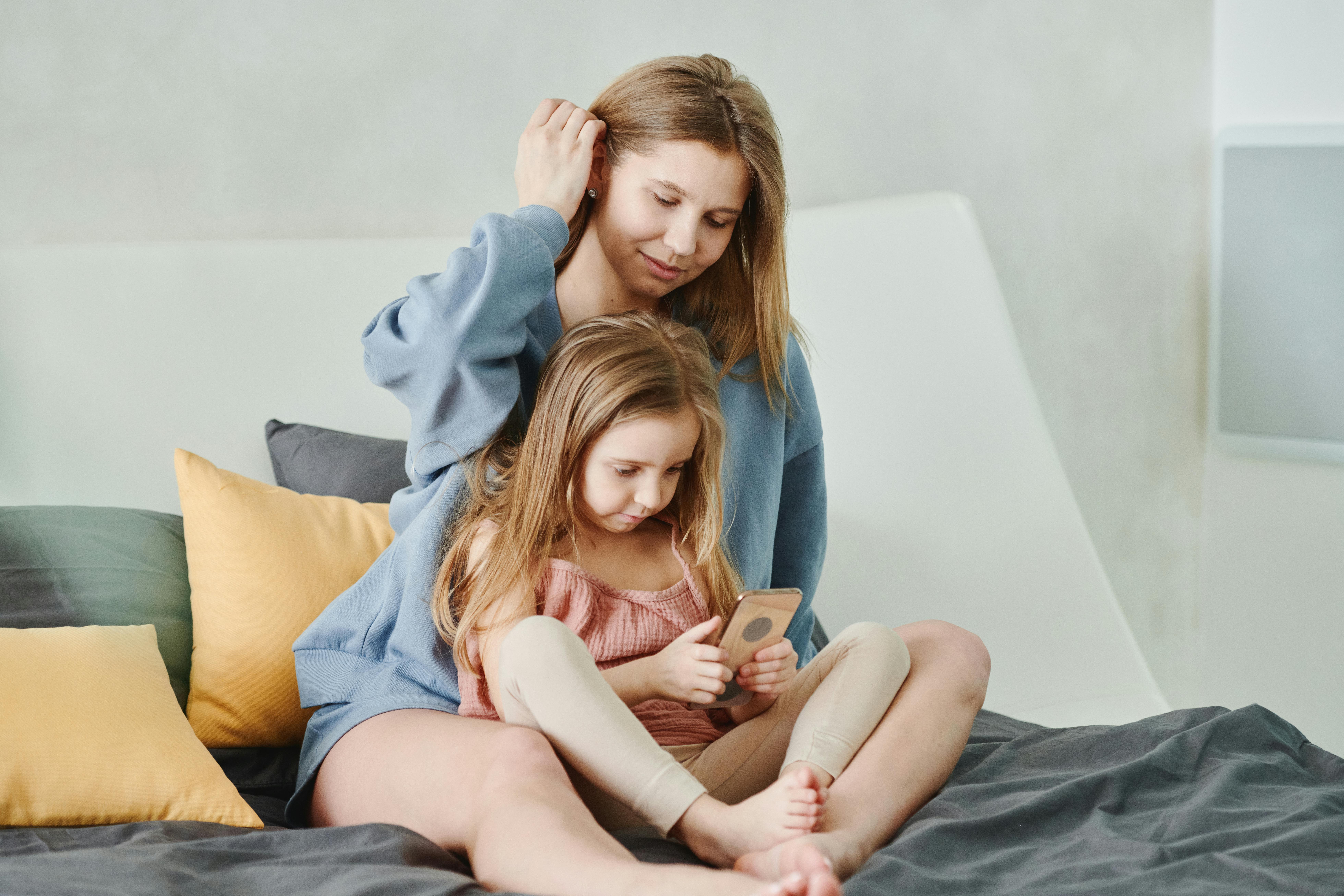A $100 Phone for Kids With No Apps Has 100,000 Parents 