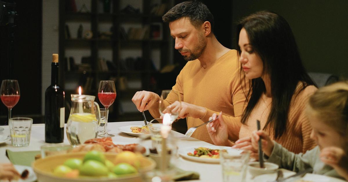 The Weeknight Dinner System That Ends the 5pm "What's for Dinner" Panic Forever