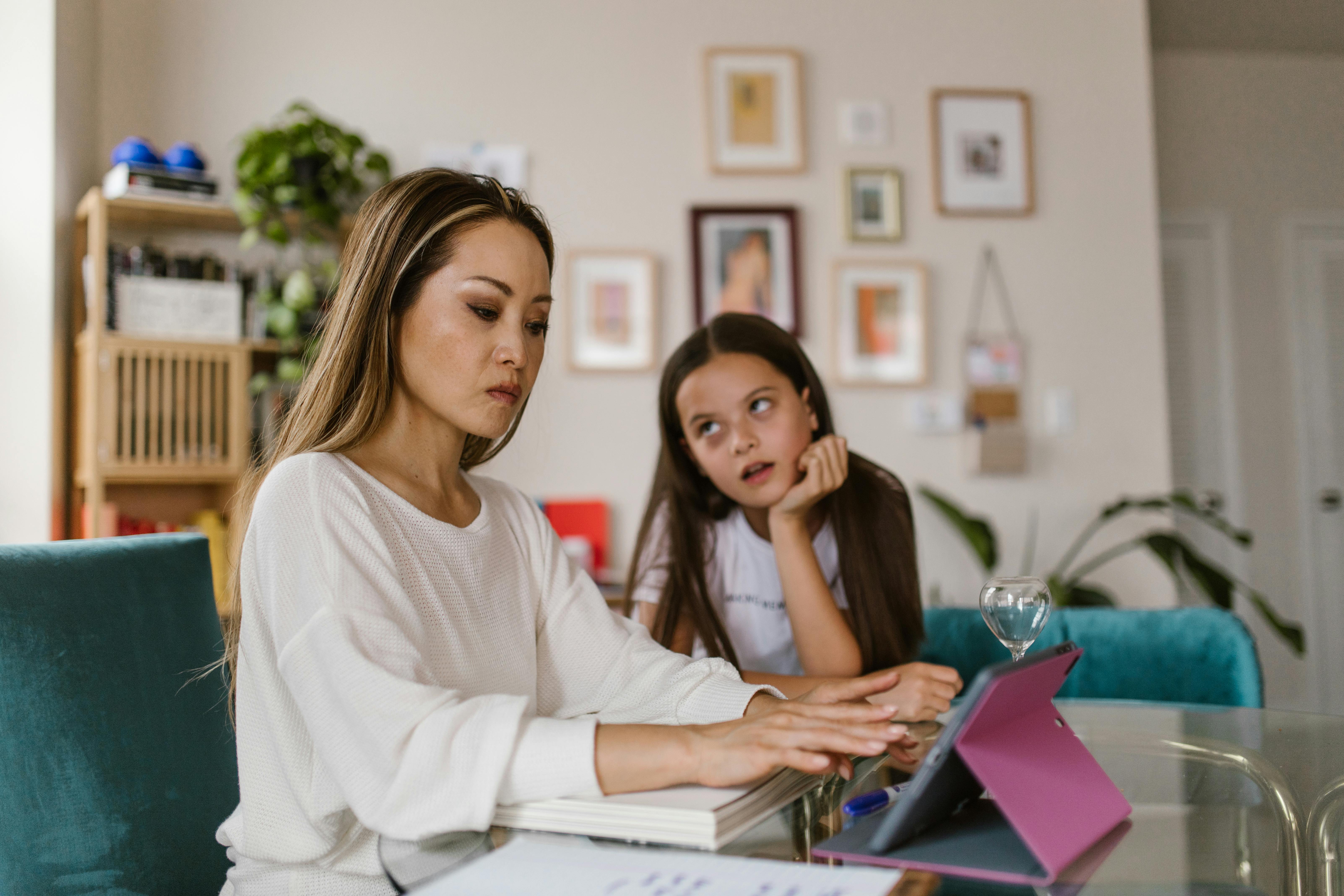 The Family Calendar System That Ends the Sunday-Night Scramble and Keeps 
