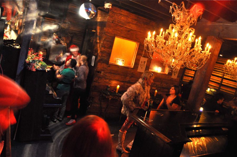Hyperion-Tavern-10
