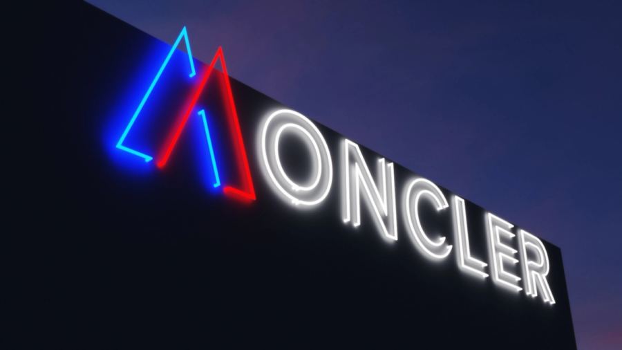 MONCLER LOGO NEON B