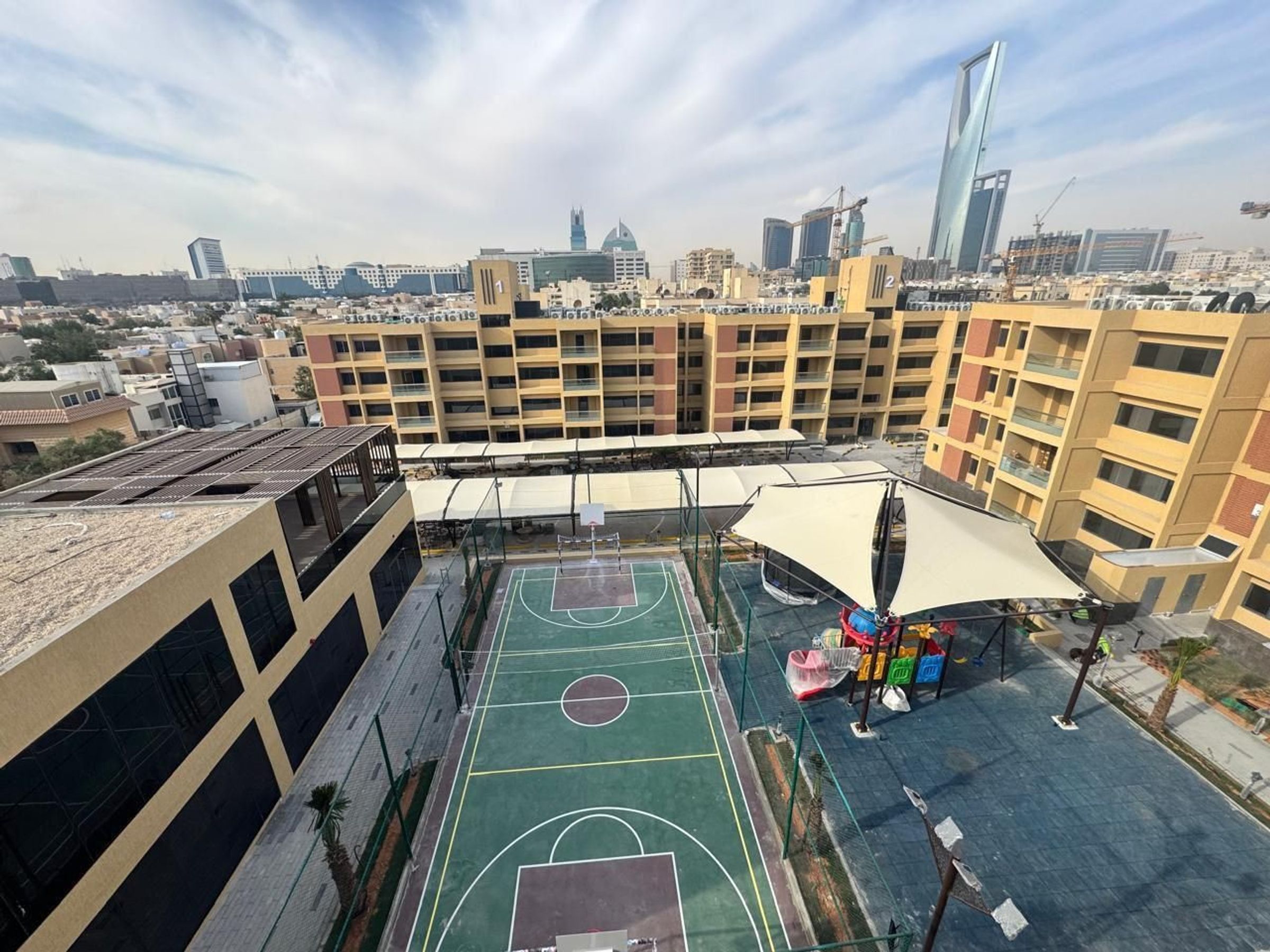 Gate 06 residential
