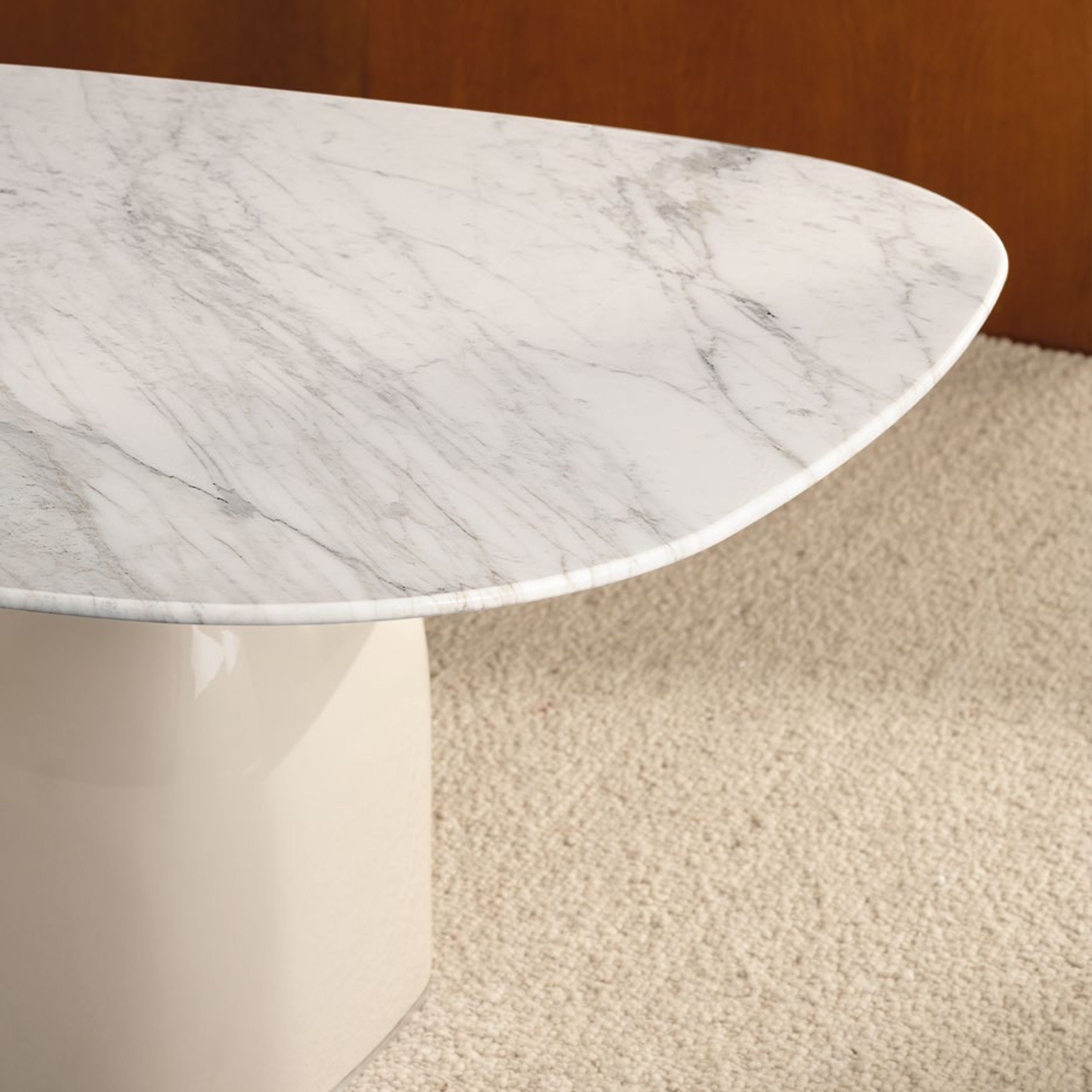 A sculptural dining table by Minotti.