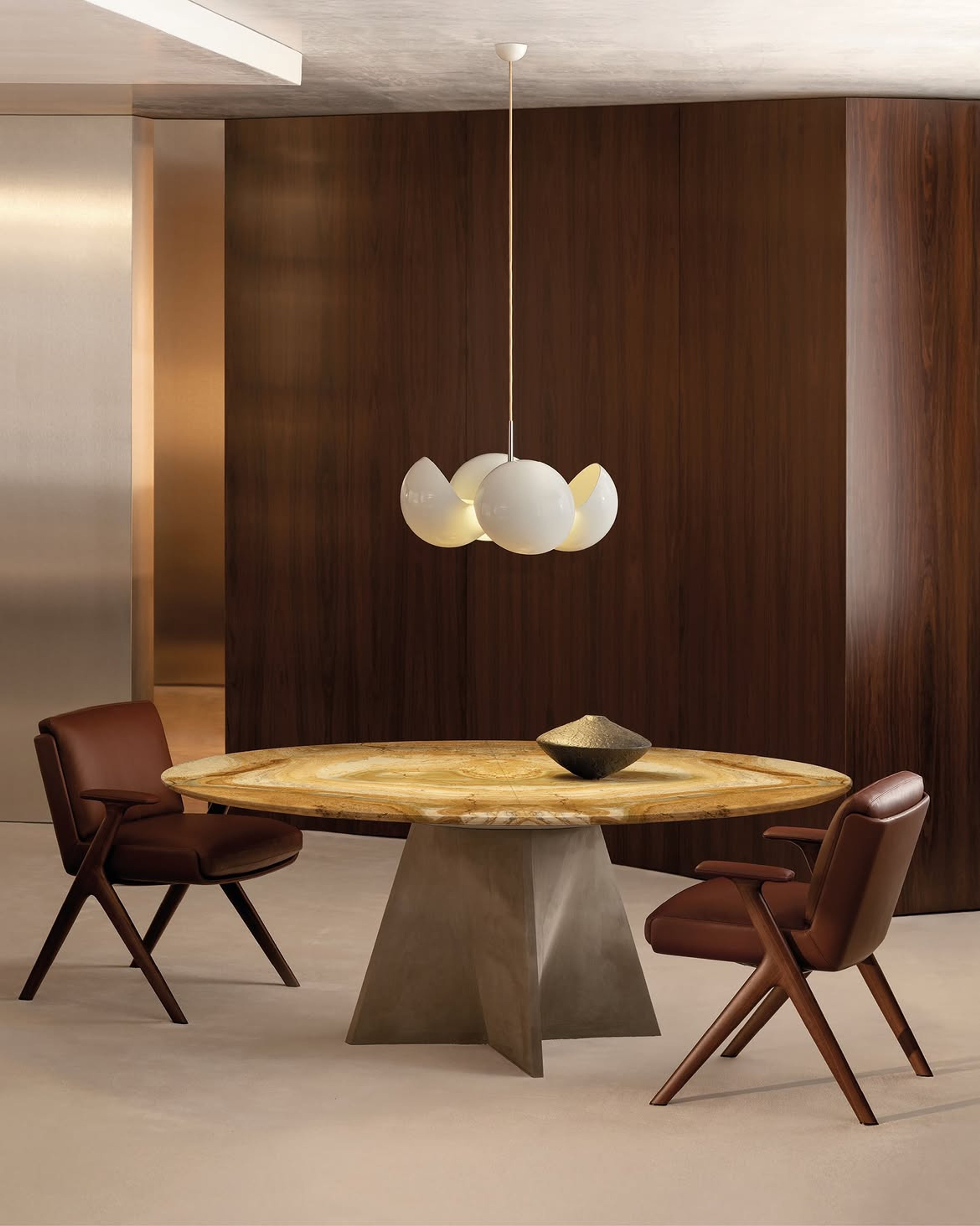 Lilliam Seating Collection