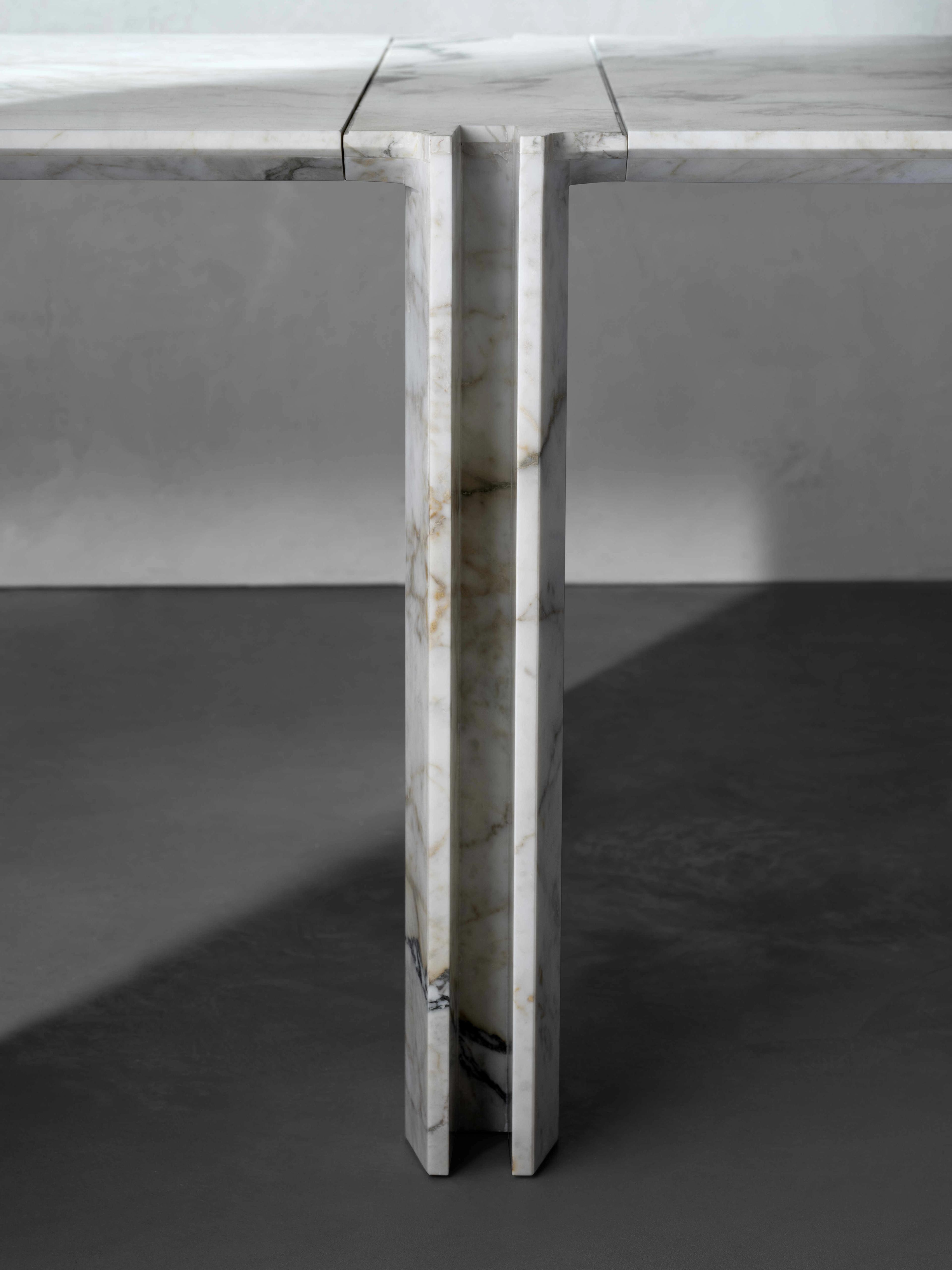 Table Diadema