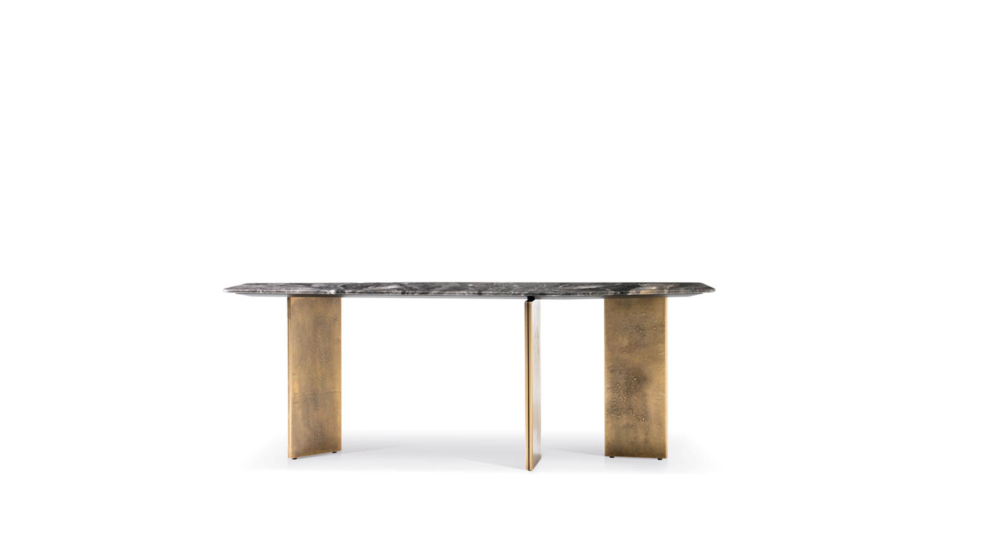 Asymmetrical console Minotti.