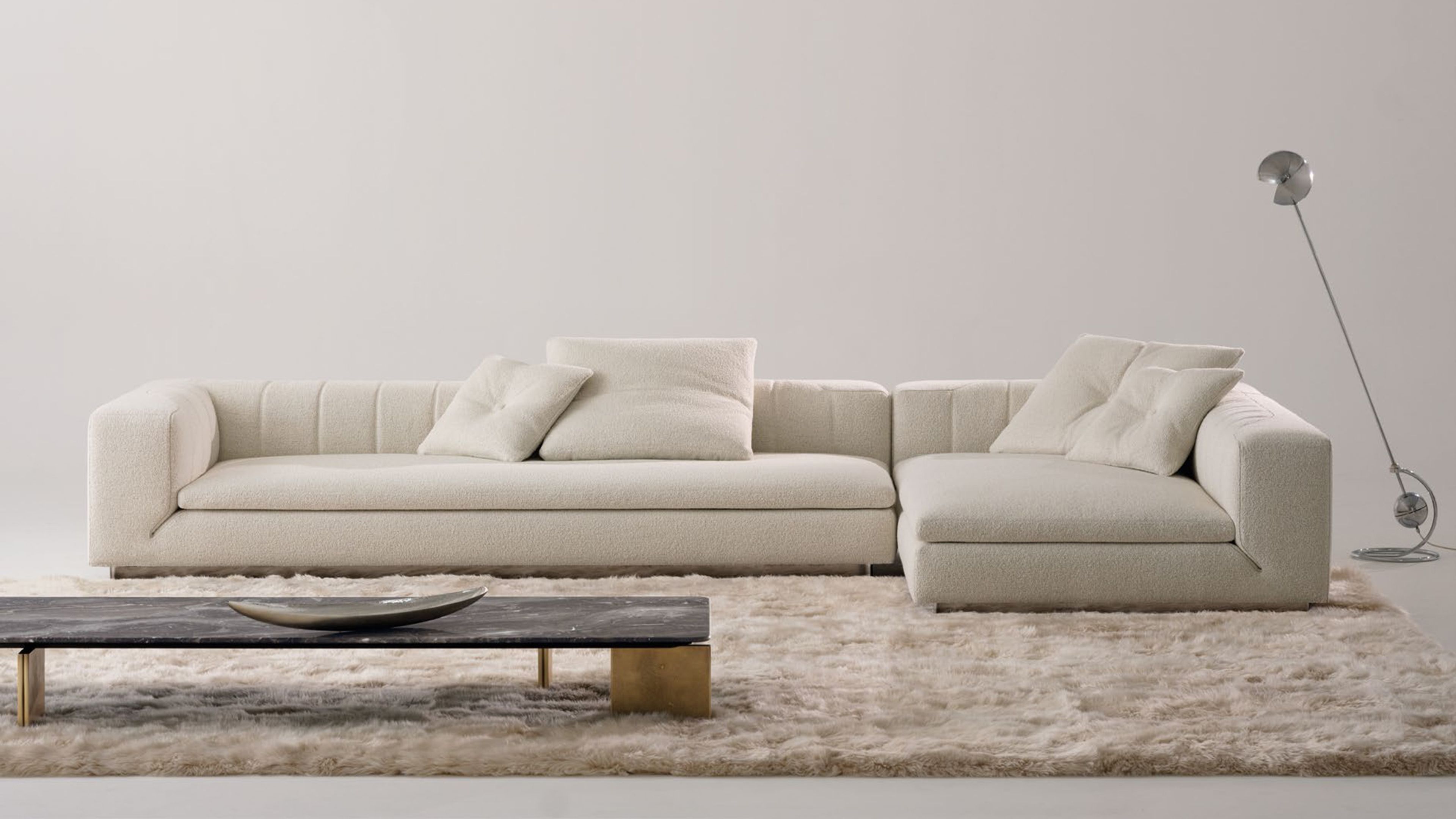 Classic and timeless design Minotti sofa.